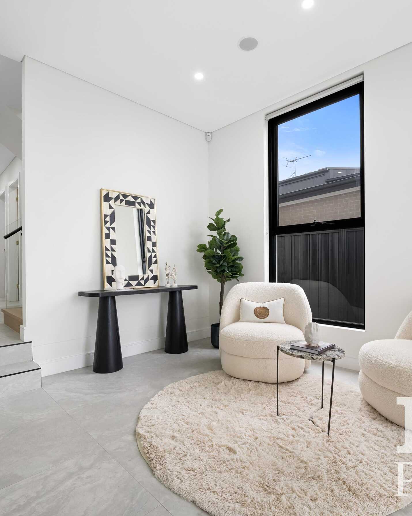 7A Holland Crescent Casula, Casula - Thumbnail 2