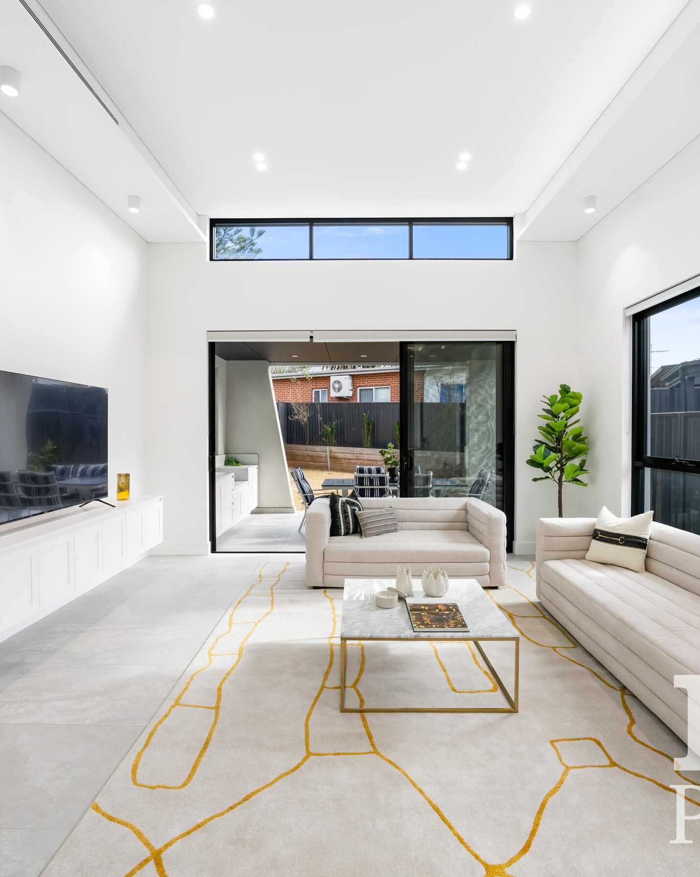 7A Holland Crescent Casula, Casula - Thumbnail 3