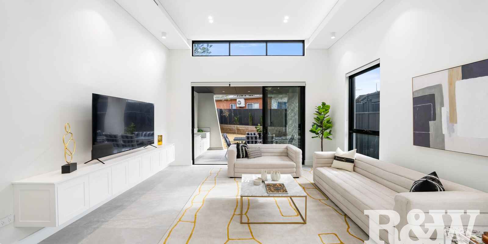 7A Holland Crescent Casula 7A Holland Crescent Casula