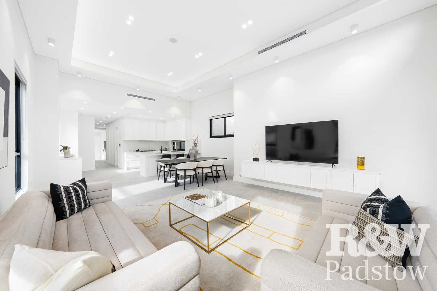 7A Holland Crescent Casula 7A Holland Crescent Casula