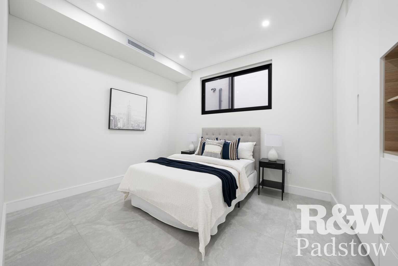7A Holland Crescent Casula 7A Holland Crescent Casula