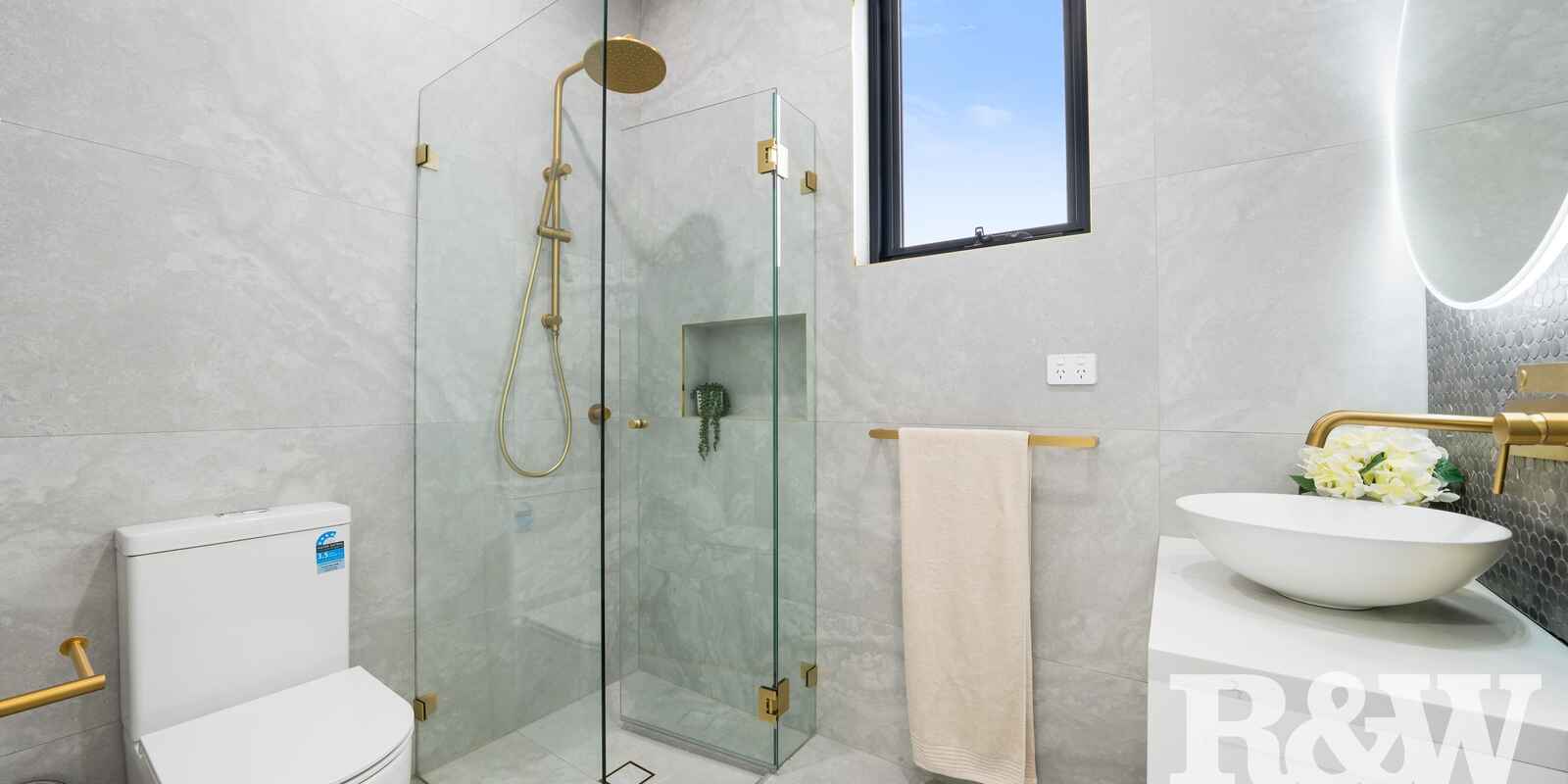 7A Holland Crescent Casula 7A Holland Crescent Casula