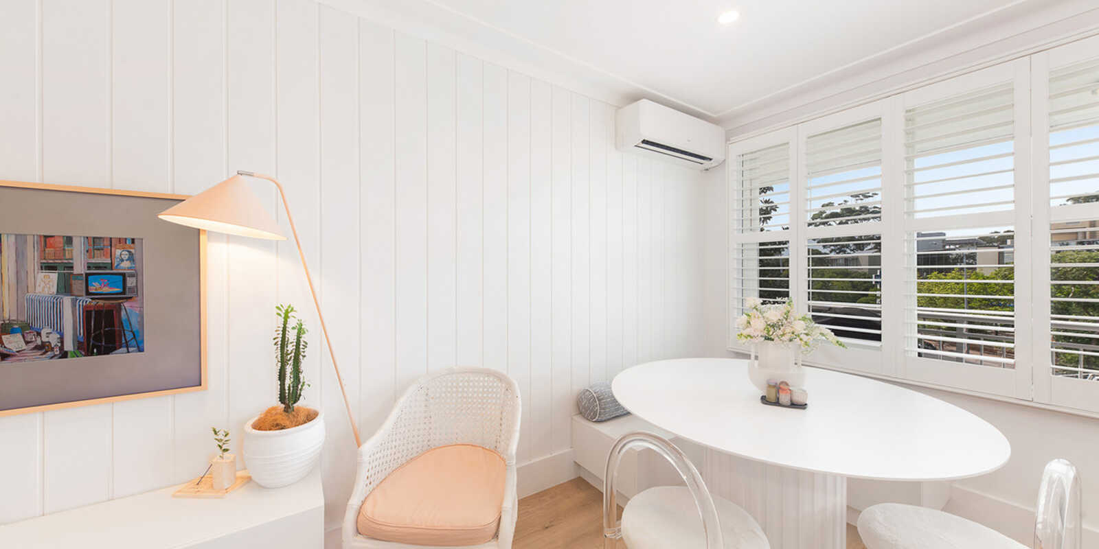 8/492 Military Road (entry via Hale Road) Mosman 8/492 Military Road (entry via Hale Road) Mosman