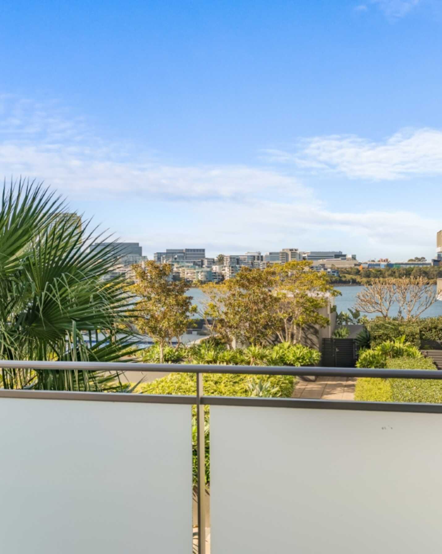 427/16 MARINE PARADE Wentworth Point, Point - Thumbnail 8