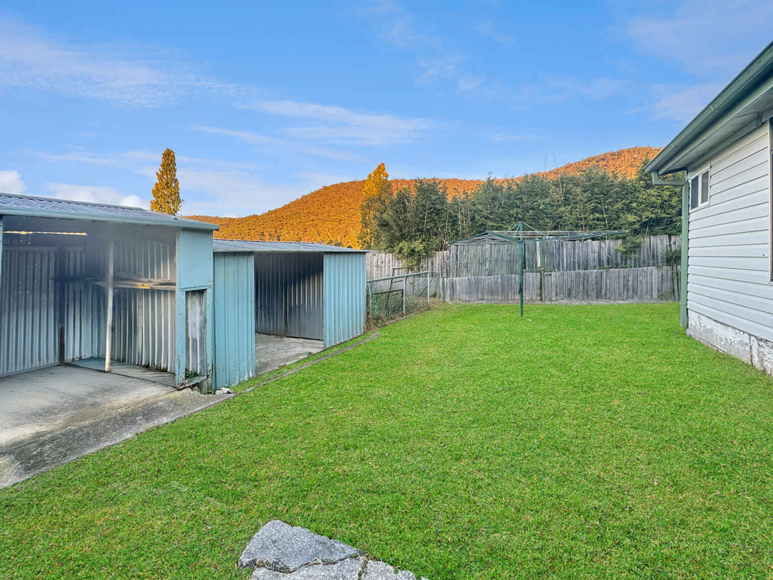 6 Fourth Street South Littleton Lithgow