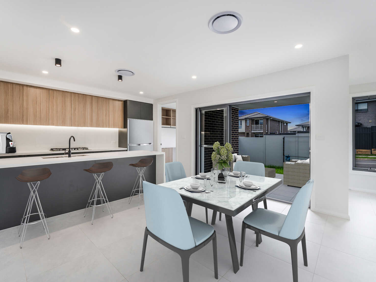 37 Twenty Eighth Avenue Austral