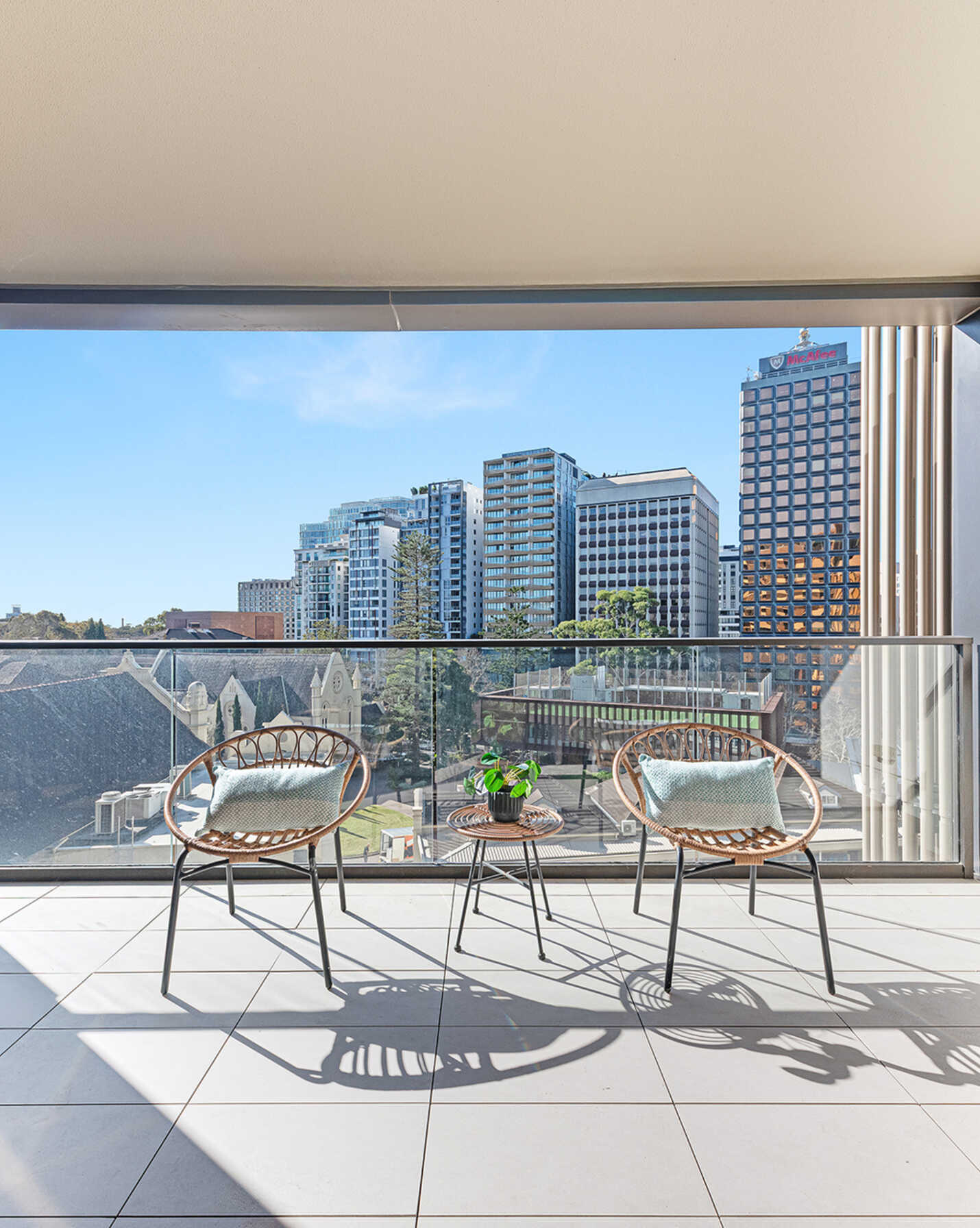 810/211 Pacific Highway North Sydney, Sydney - Thumbnail 2