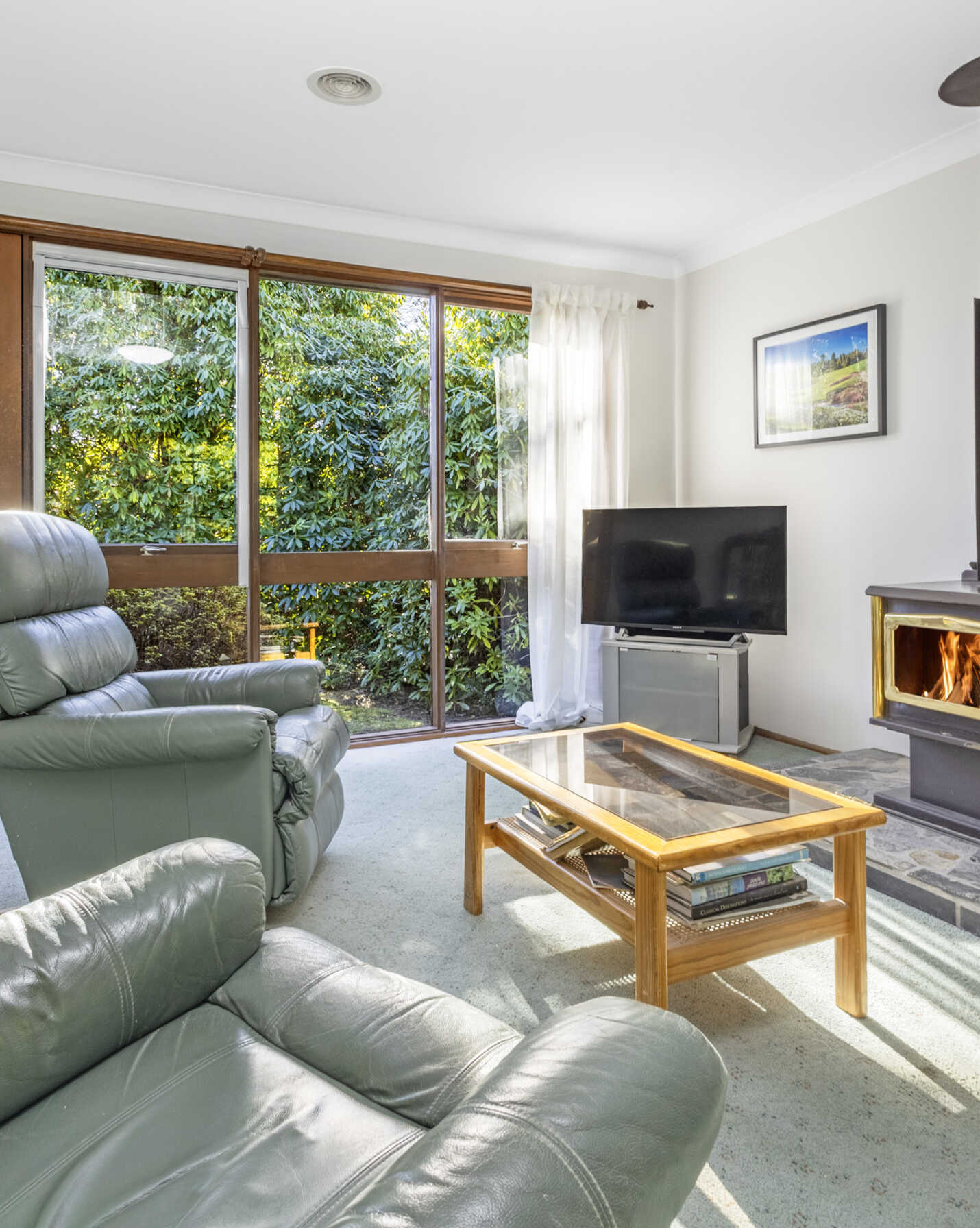 108 Hat Hill Road Blackheath, Blackheath - Thumbnail 2
