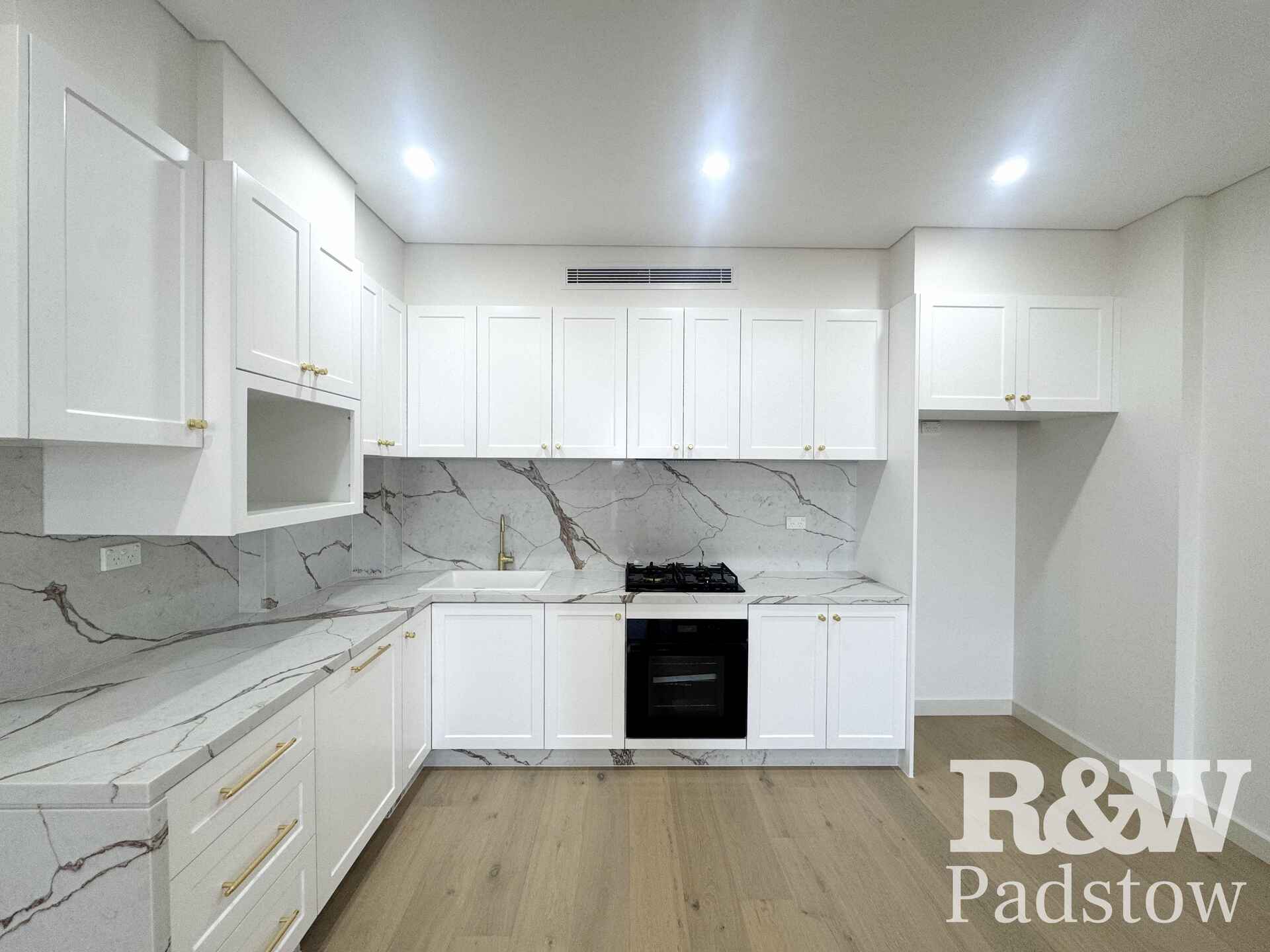 2/146 Lambeth Street Panania