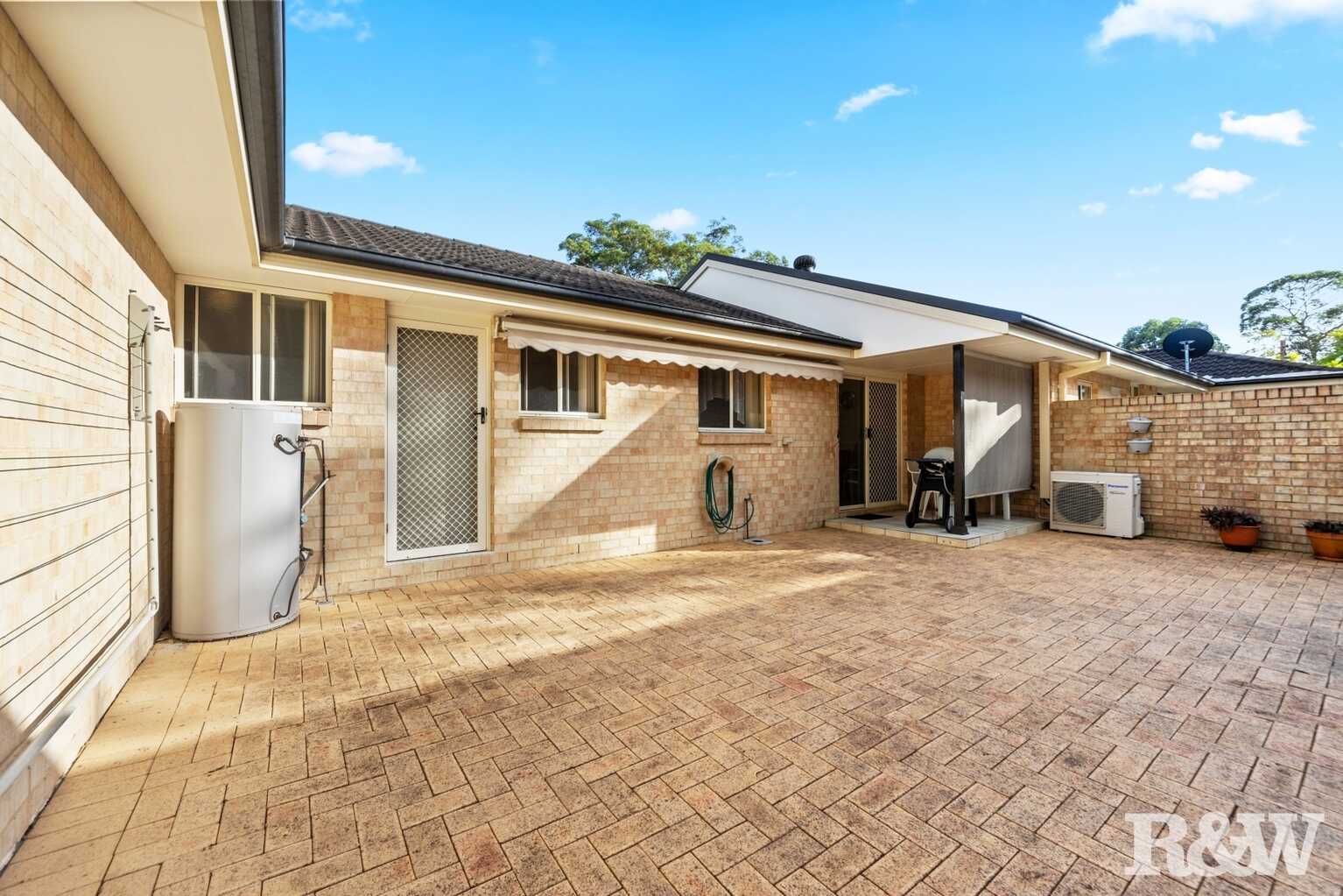 2/16 Warwick Street Blackwall 2/16 Warwick Street Blackwall