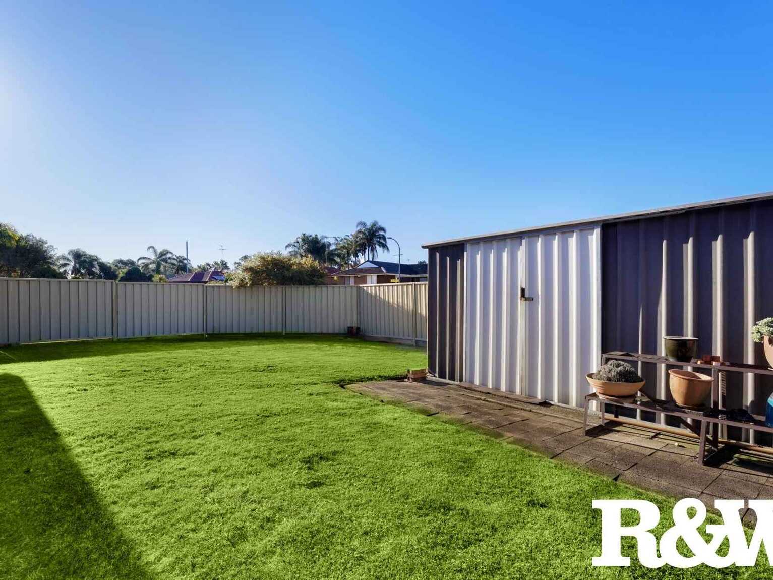 1 Tulip Place St Clair