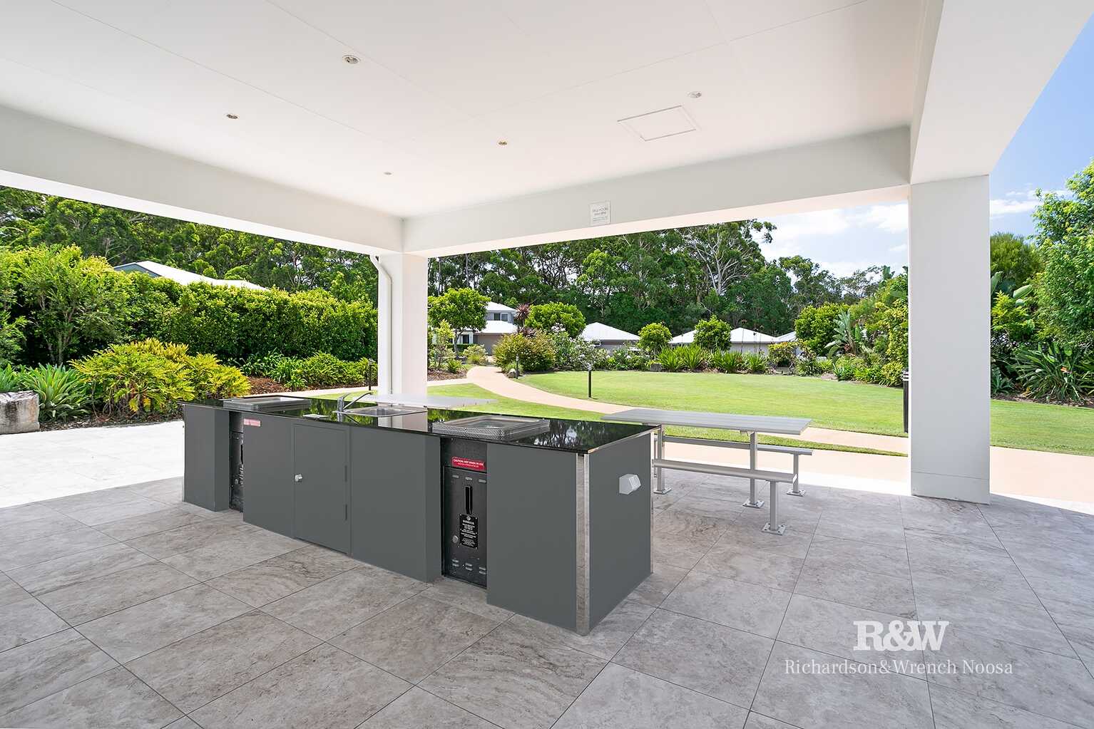 31/15 Dunes Court Peregian Springs