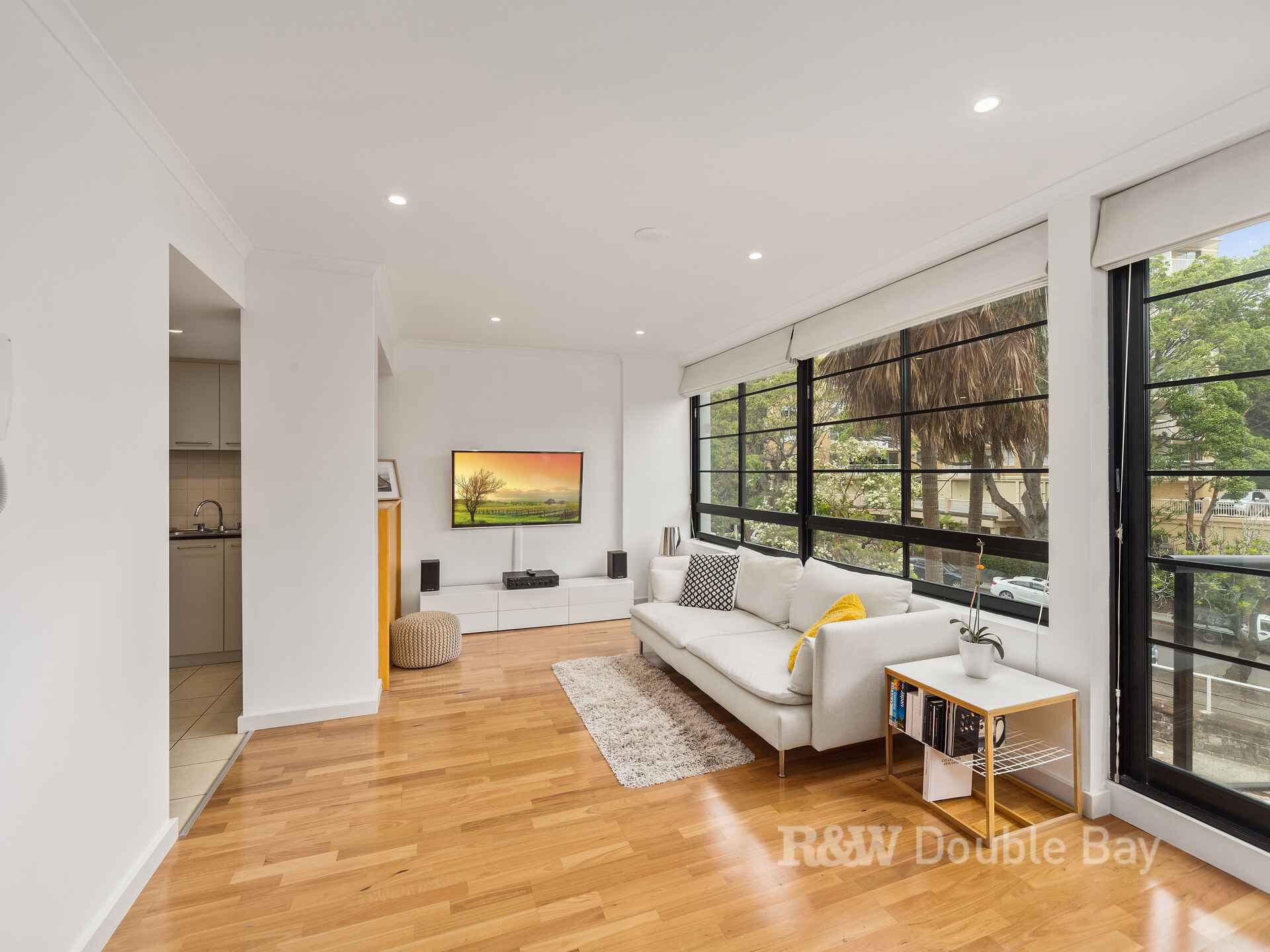 8/107 Darling Point Road Darling Point