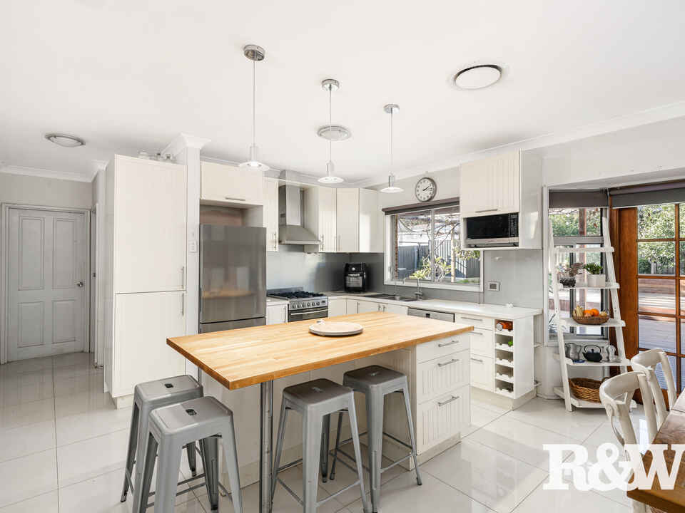 2 Pyramus Place St Clair