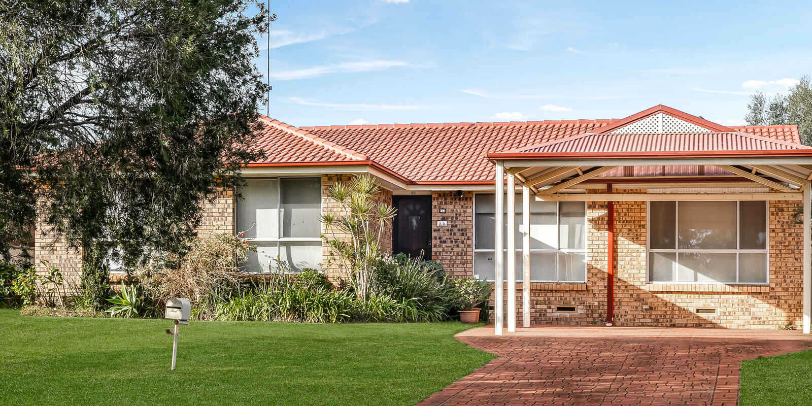 2 Pyramus Place St Clair