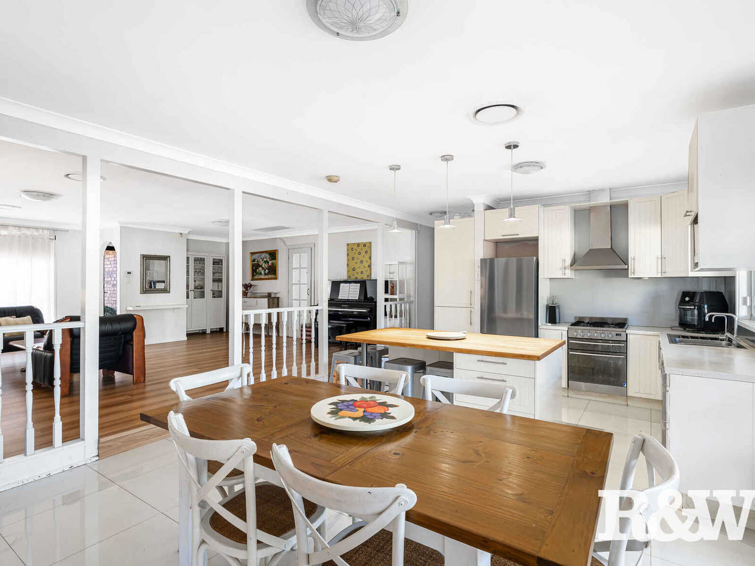 2 Pyramus Place St Clair