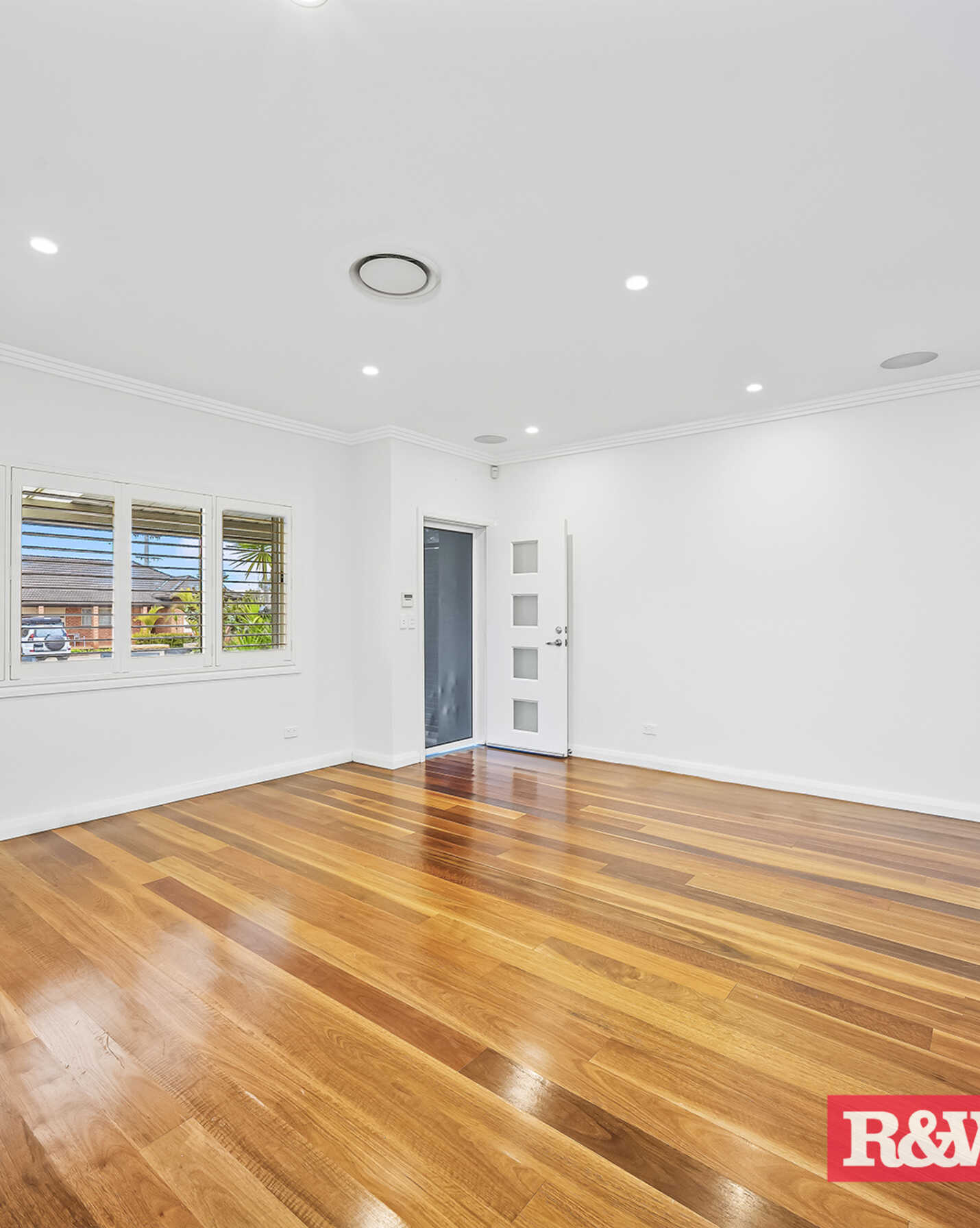 21 Lovoni Street, Cabramatta, Cabramatta - Thumbnail 3