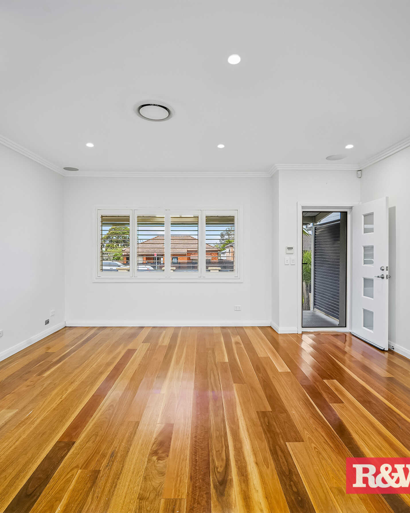 21 Lovoni Street, Cabramatta, Cabramatta - Thumbnail 4