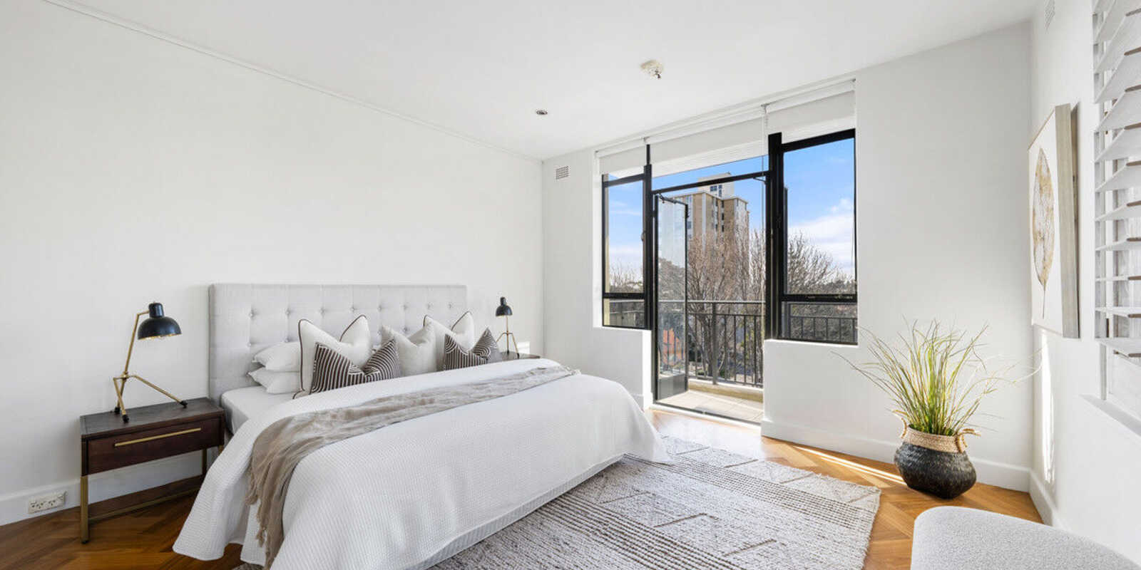 503/109 Darling Point Road Darling Point