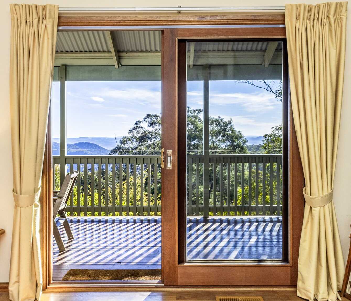 10 Innes Road Mount Victoria 10 Innes Road Mount Victoria