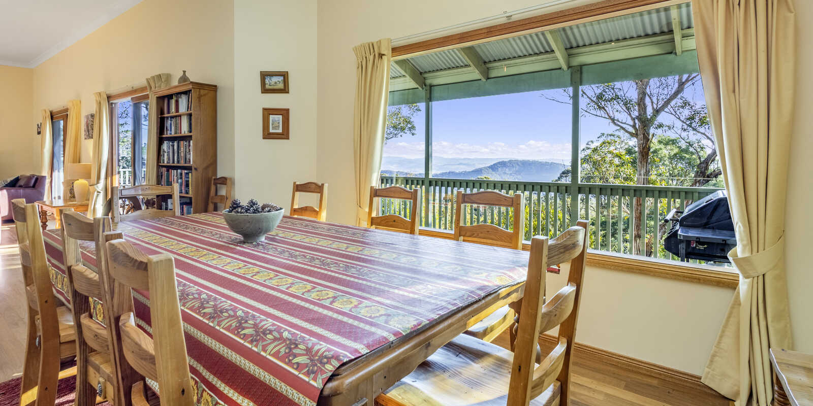 10 Innes Road Mount Victoria 10 Innes Road Mount Victoria