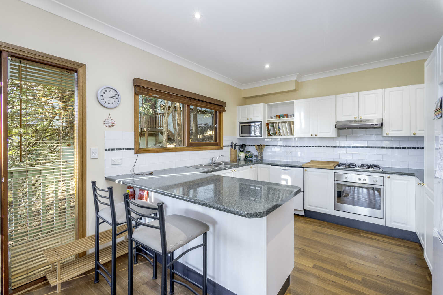 10 Innes Road Mount Victoria 10 Innes Road Mount Victoria