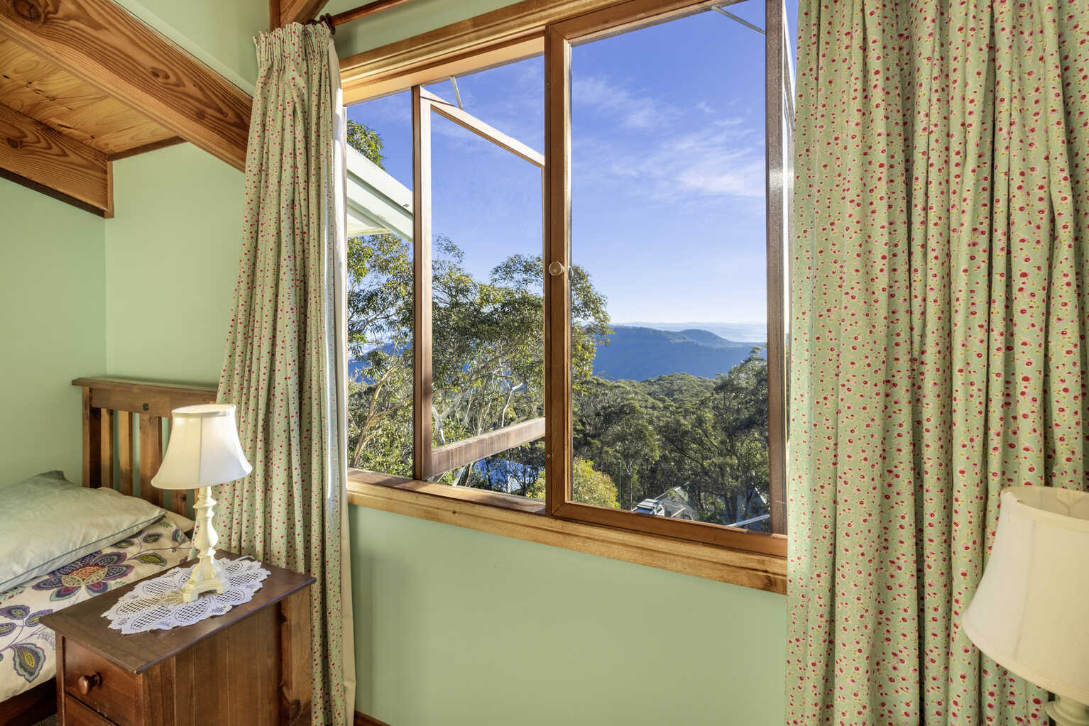 10 Innes Road Mount Victoria 10 Innes Road Mount Victoria