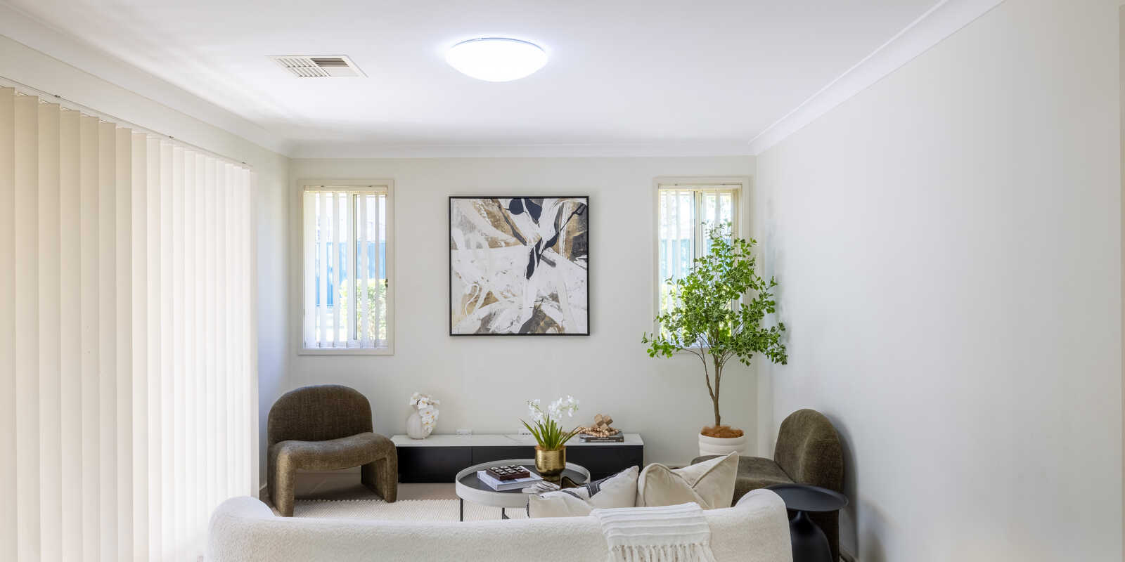 24 MATTHEWS SQUARE Ingleburn 24 MATTHEWS SQUARE Ingleburn