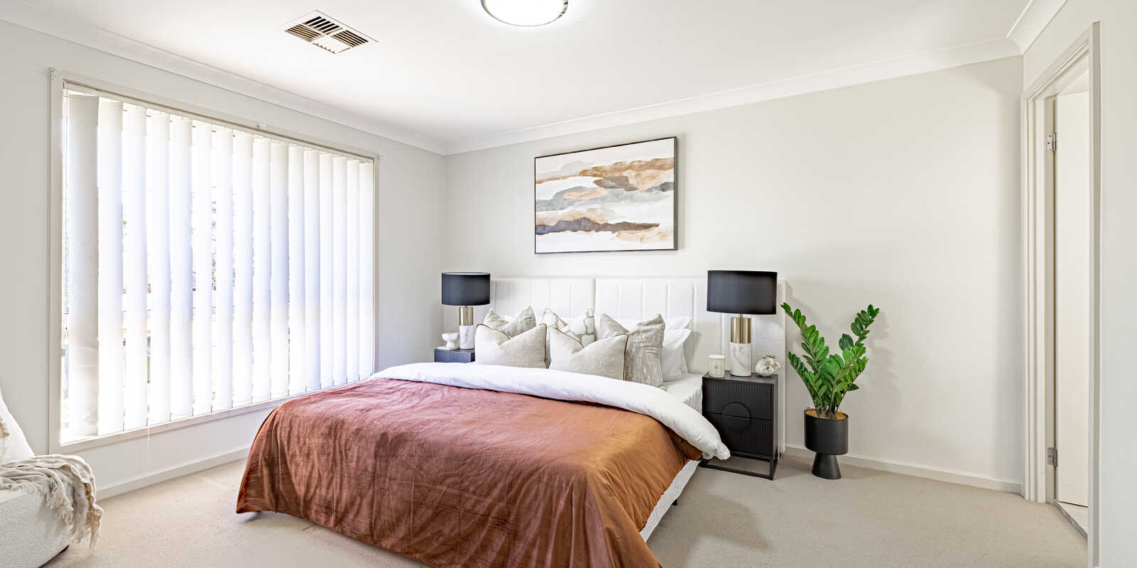 24 MATTHEWS SQUARE Ingleburn 24 MATTHEWS SQUARE Ingleburn