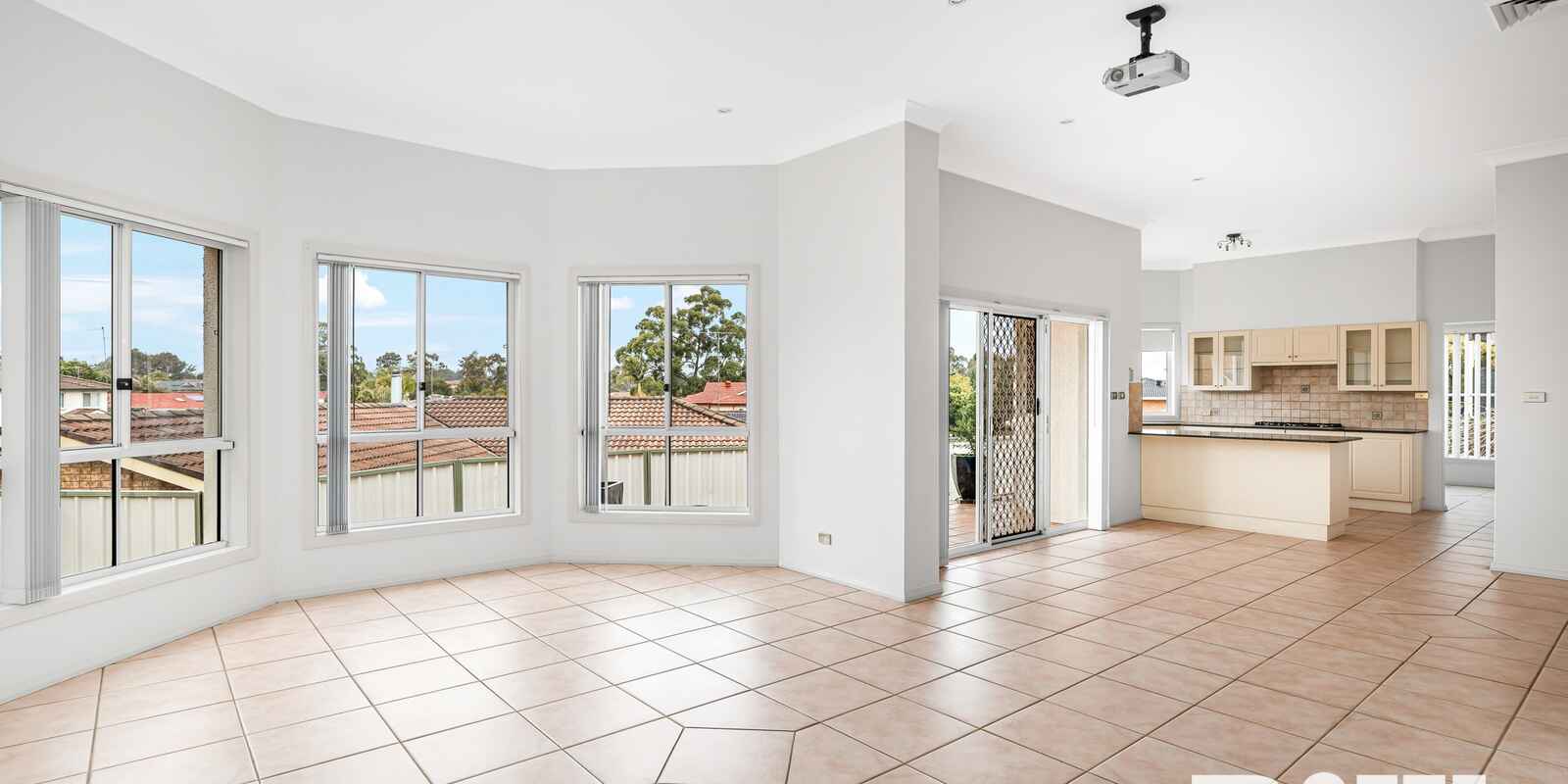 27 Explorers Way St Clair 27 Explorers Way St Clair