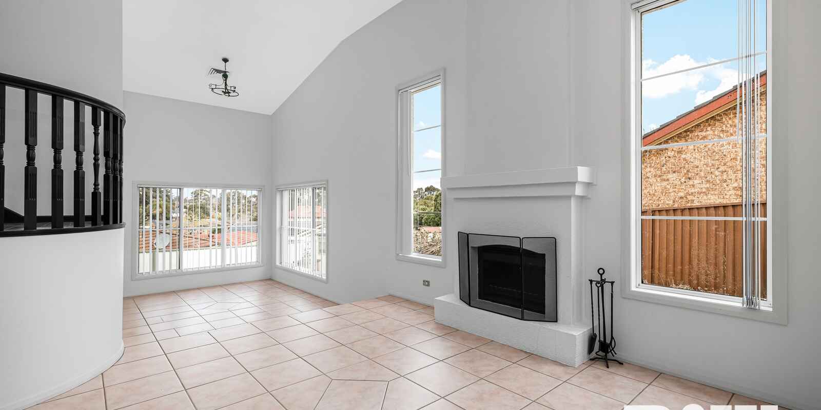 27 Explorers Way St Clair 27 Explorers Way St Clair