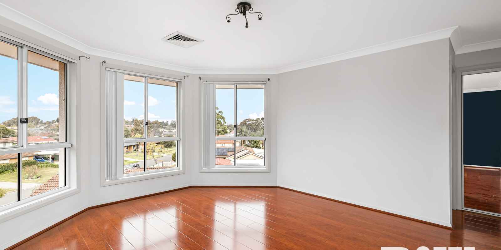 27 Explorers Way St Clair 27 Explorers Way St Clair