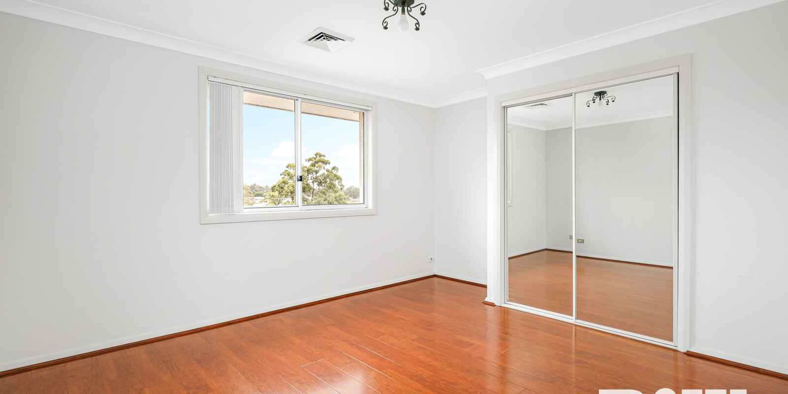 27 Explorers Way St Clair 27 Explorers Way St Clair