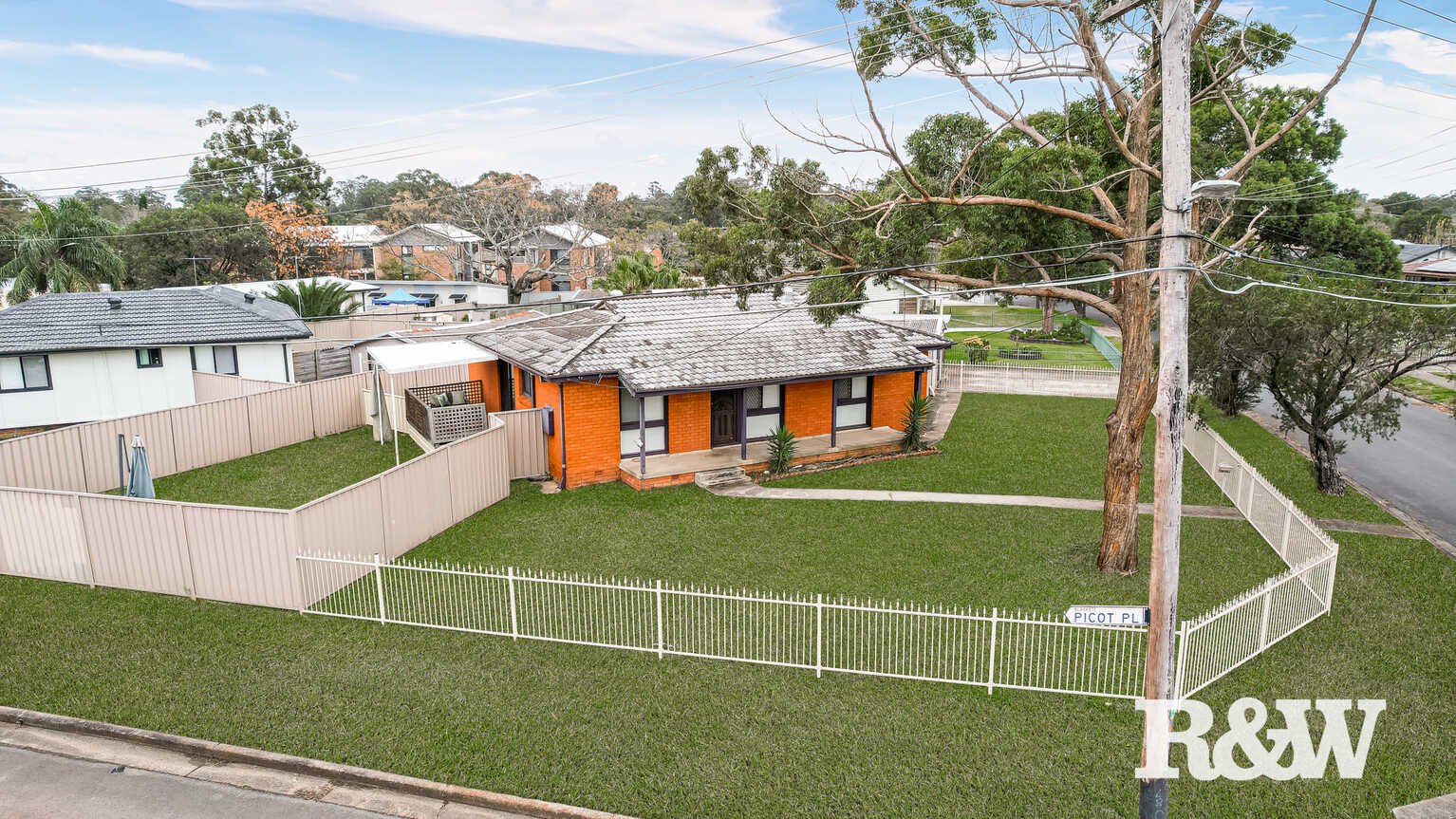 27 Niland Crescent Blackett 27 Niland Crescent Blackett