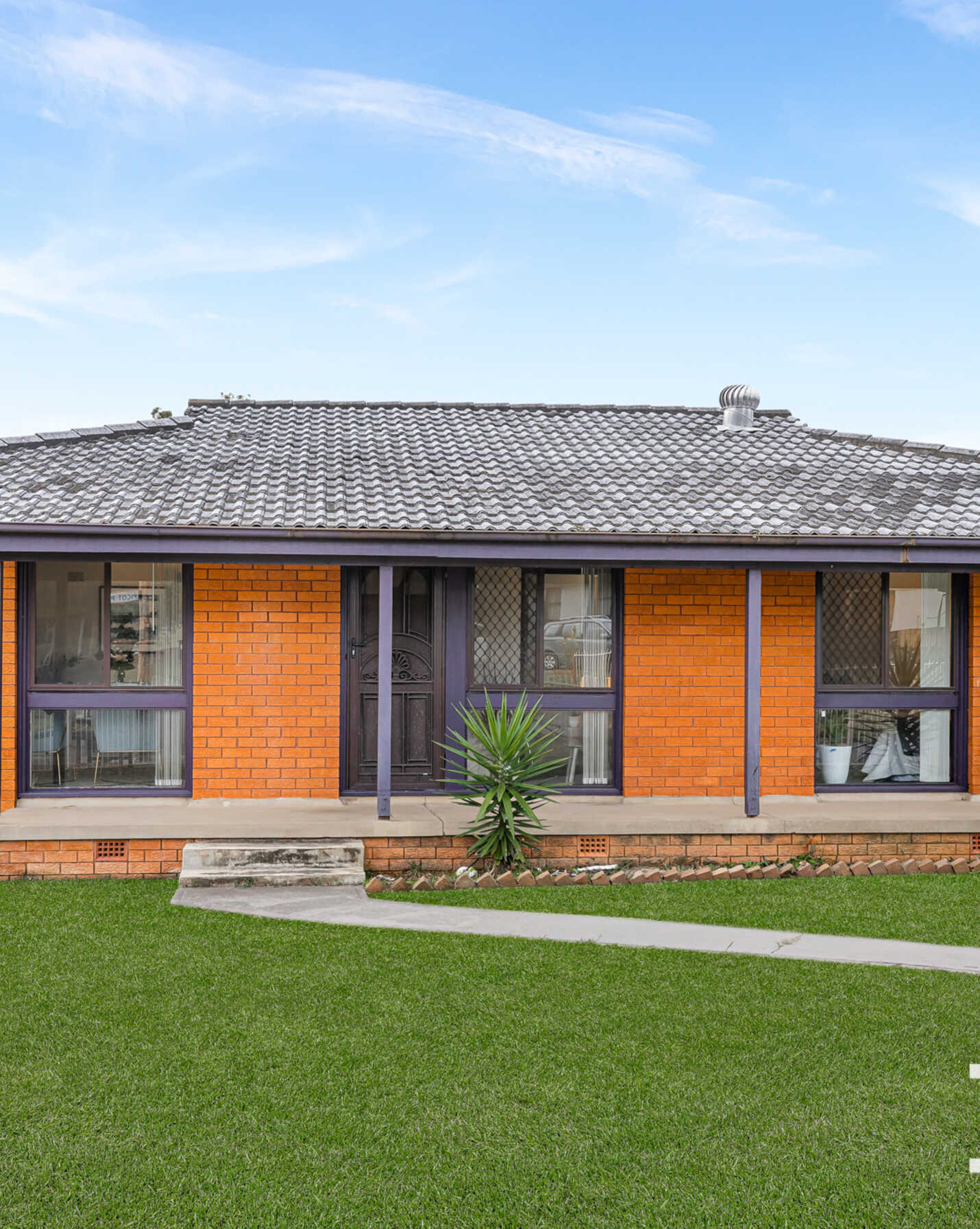 27 Niland Crescent Blackett, Blackett - Thumbnail 2