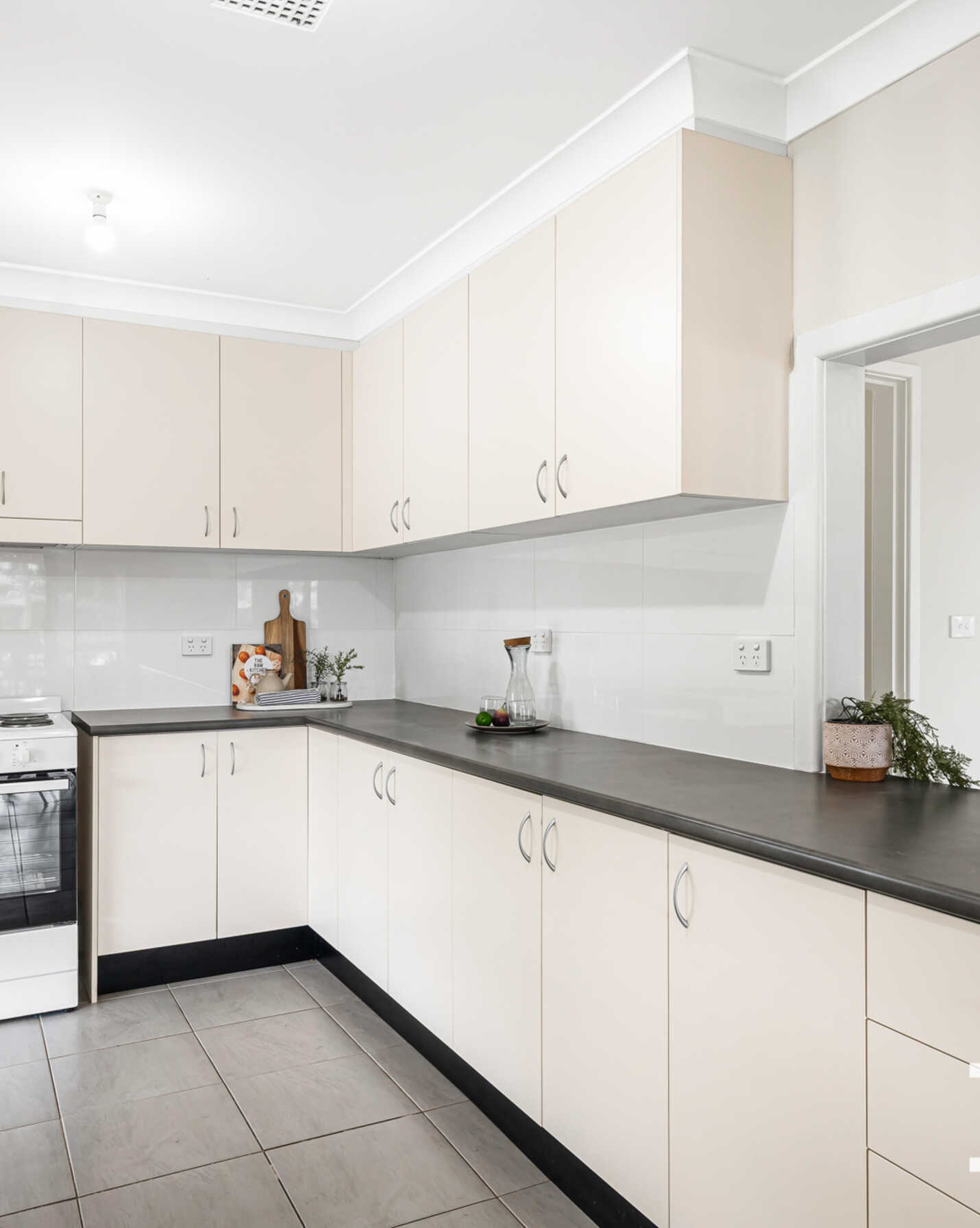 27 Niland Crescent Blackett, Blackett - Thumbnail 4