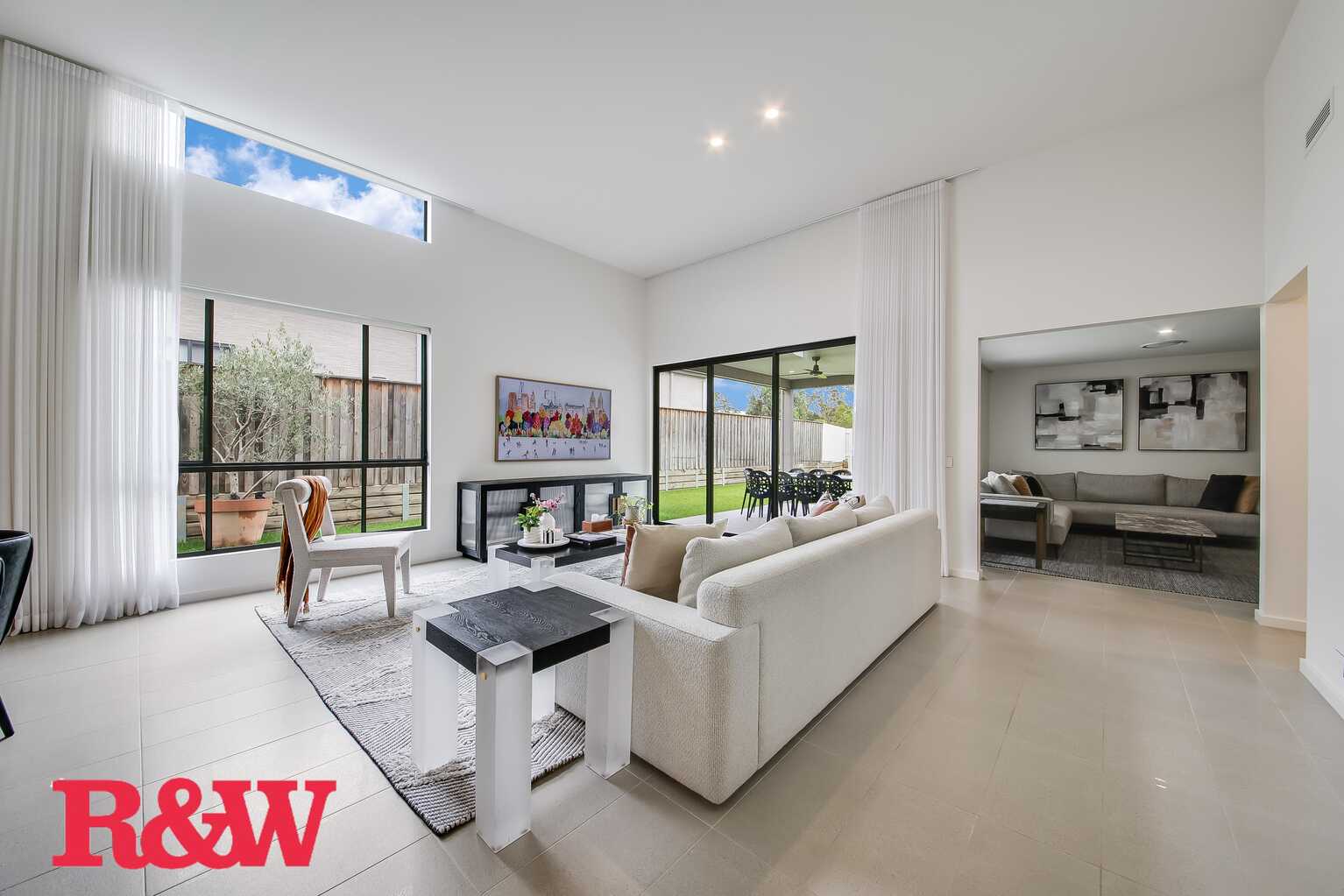 9 Hewitson Court Gledswood Hills