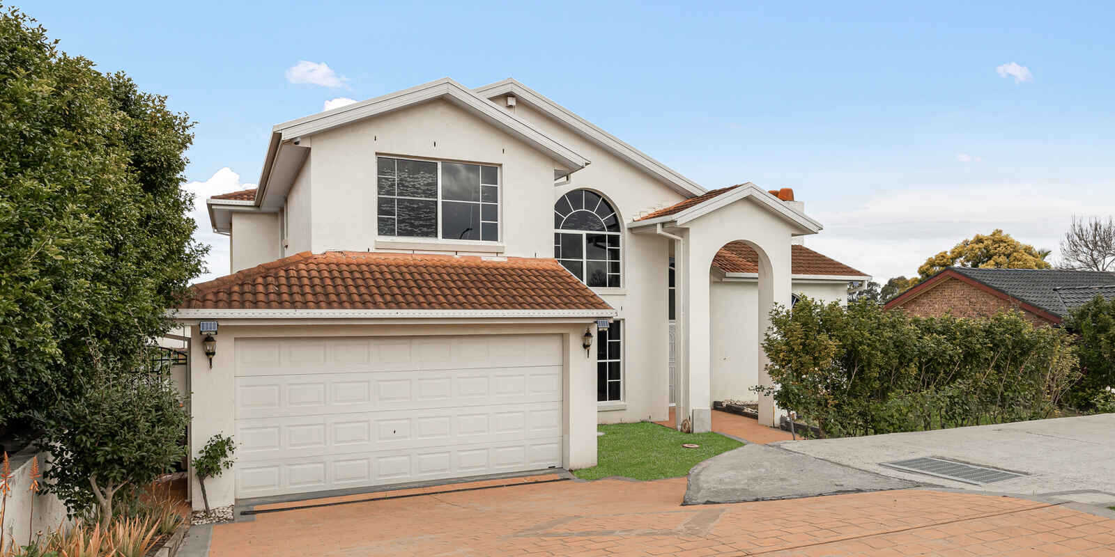 27 Explorers Way St Clair