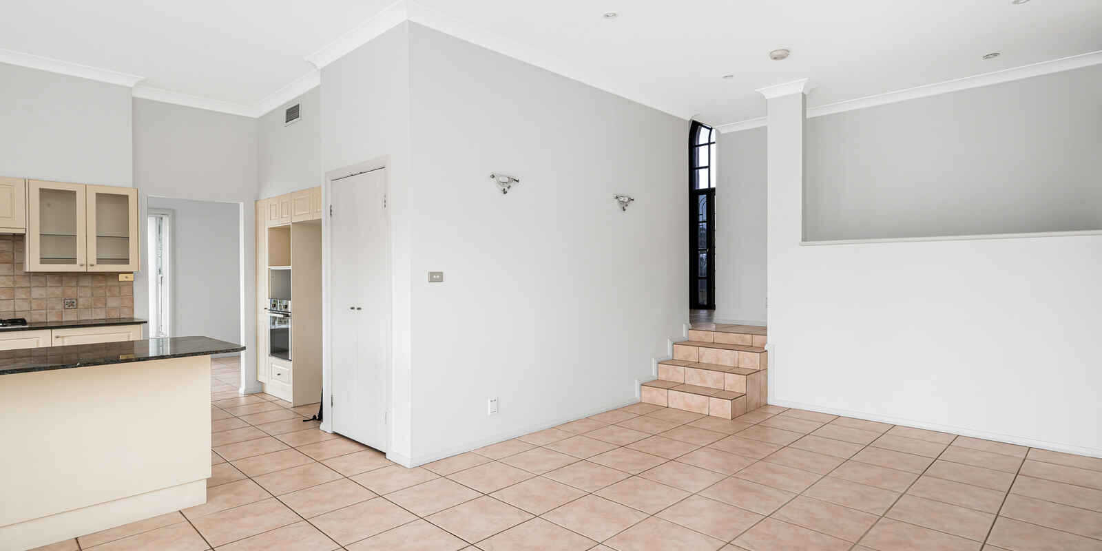 27 Explorers Way St Clair