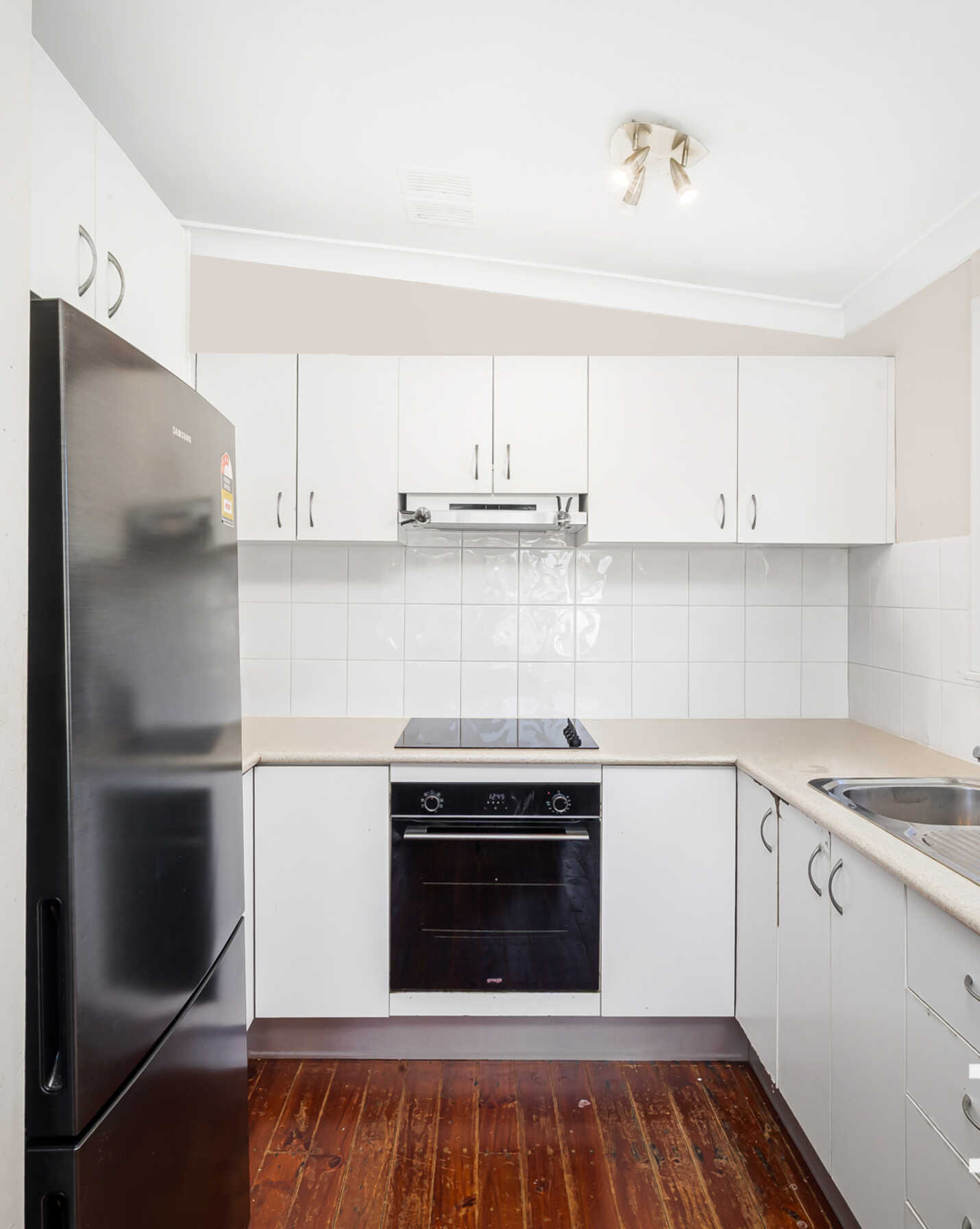 8 Hales Place Blackett, Blackett - Thumbnail 3