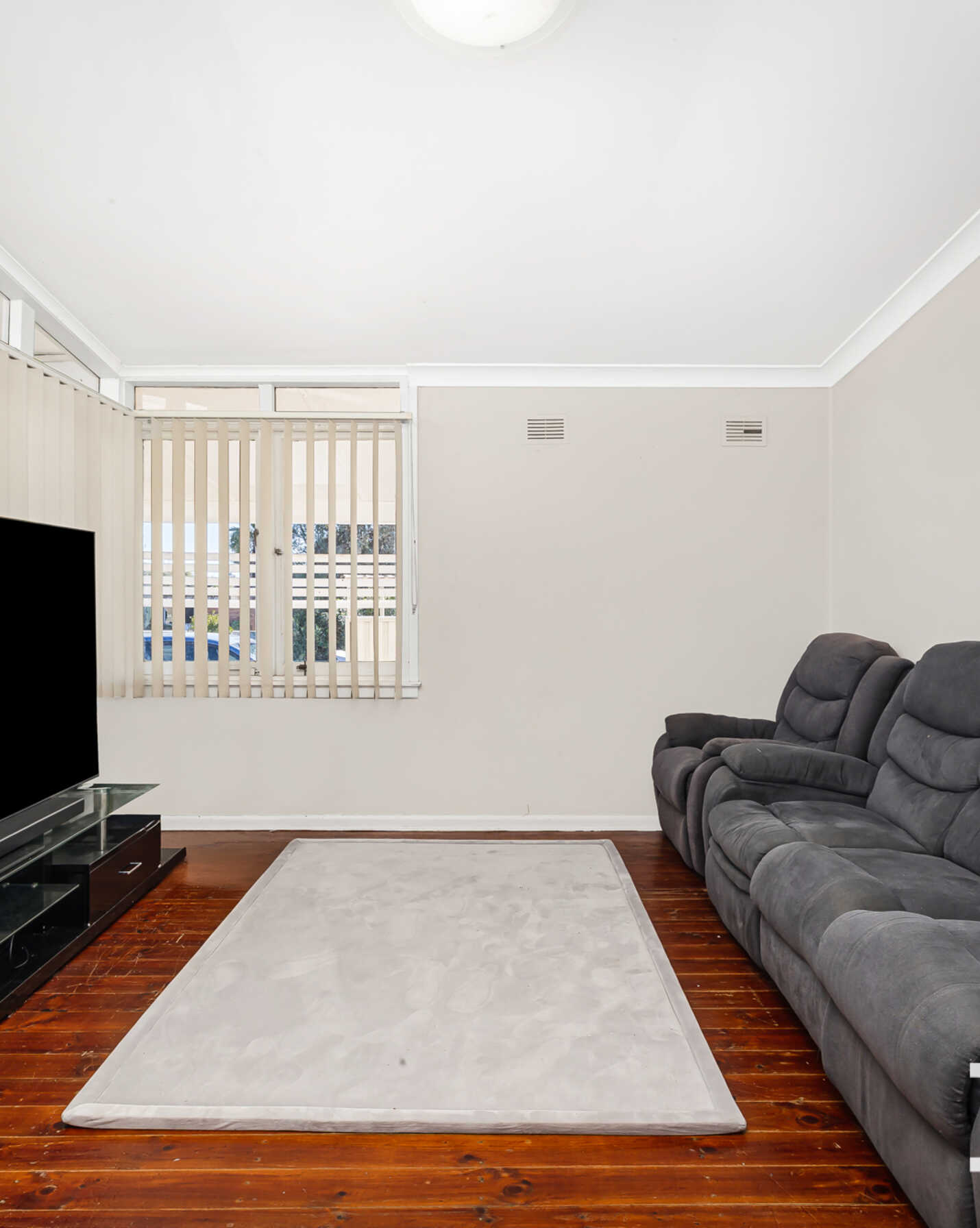 8 Hales Place Blackett, Blackett - Thumbnail 6