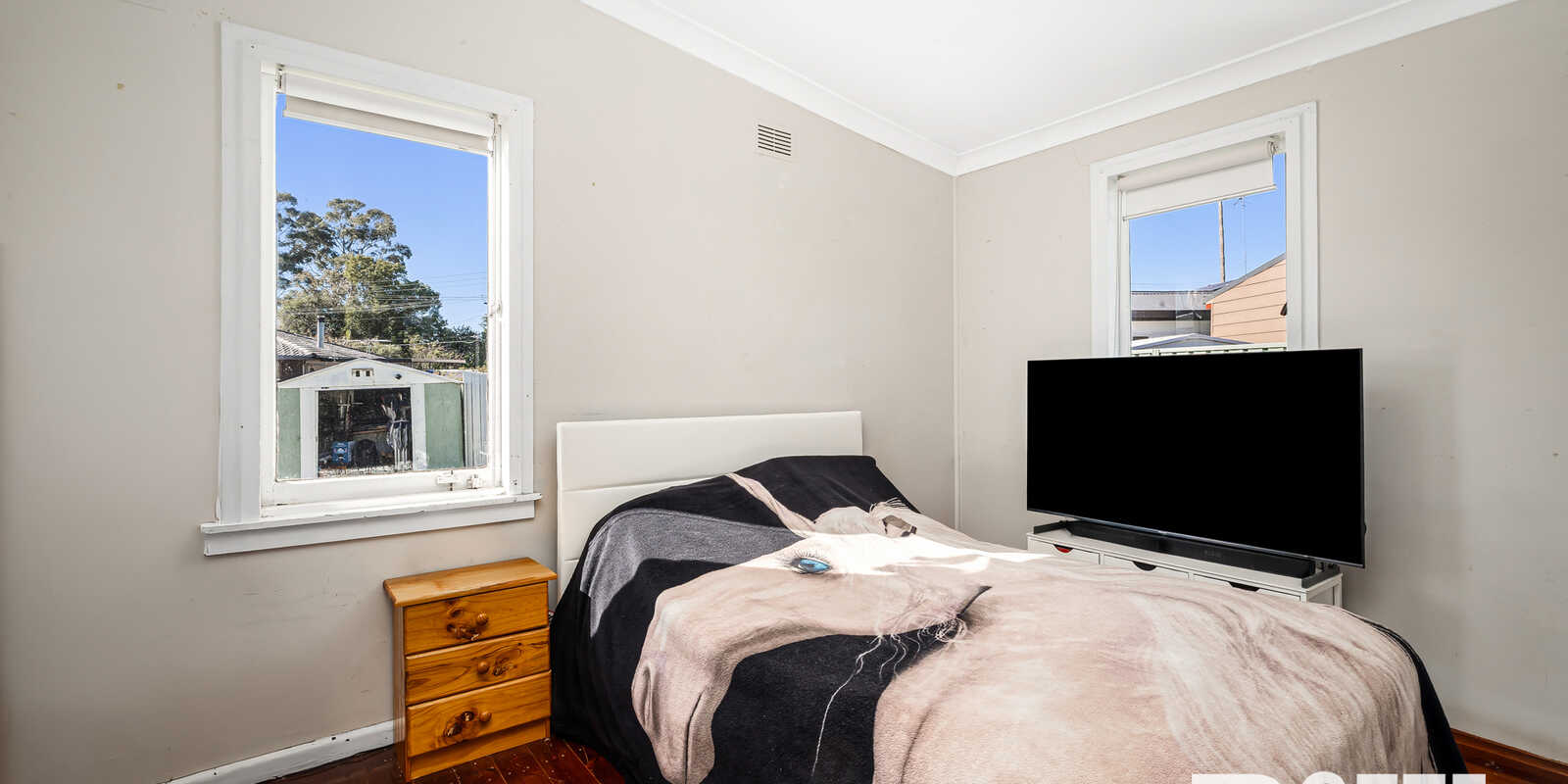 8 Hales Place Blackett 8 Hales Place Blackett