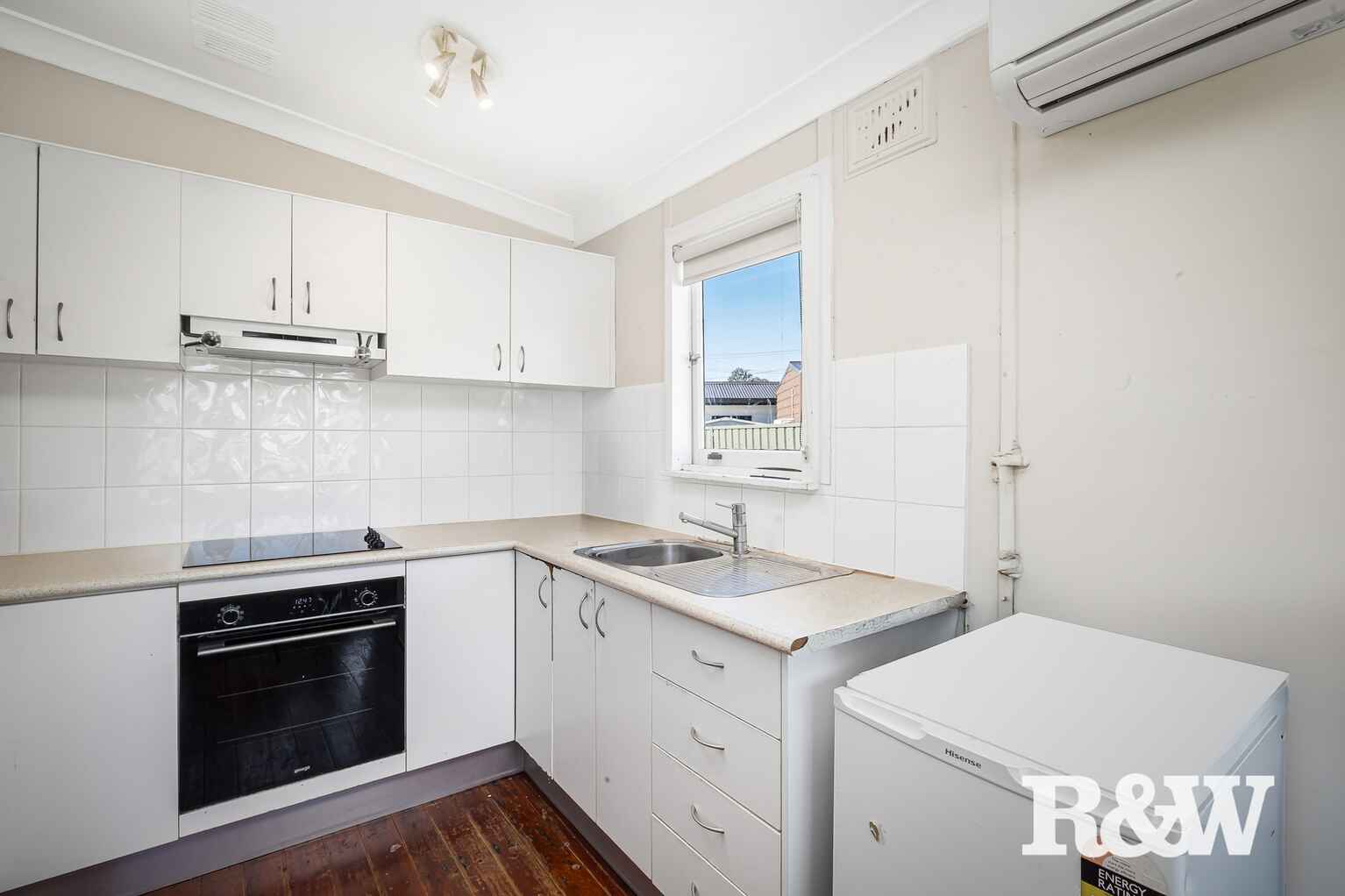 8 Hales Place Blackett 8 Hales Place Blackett