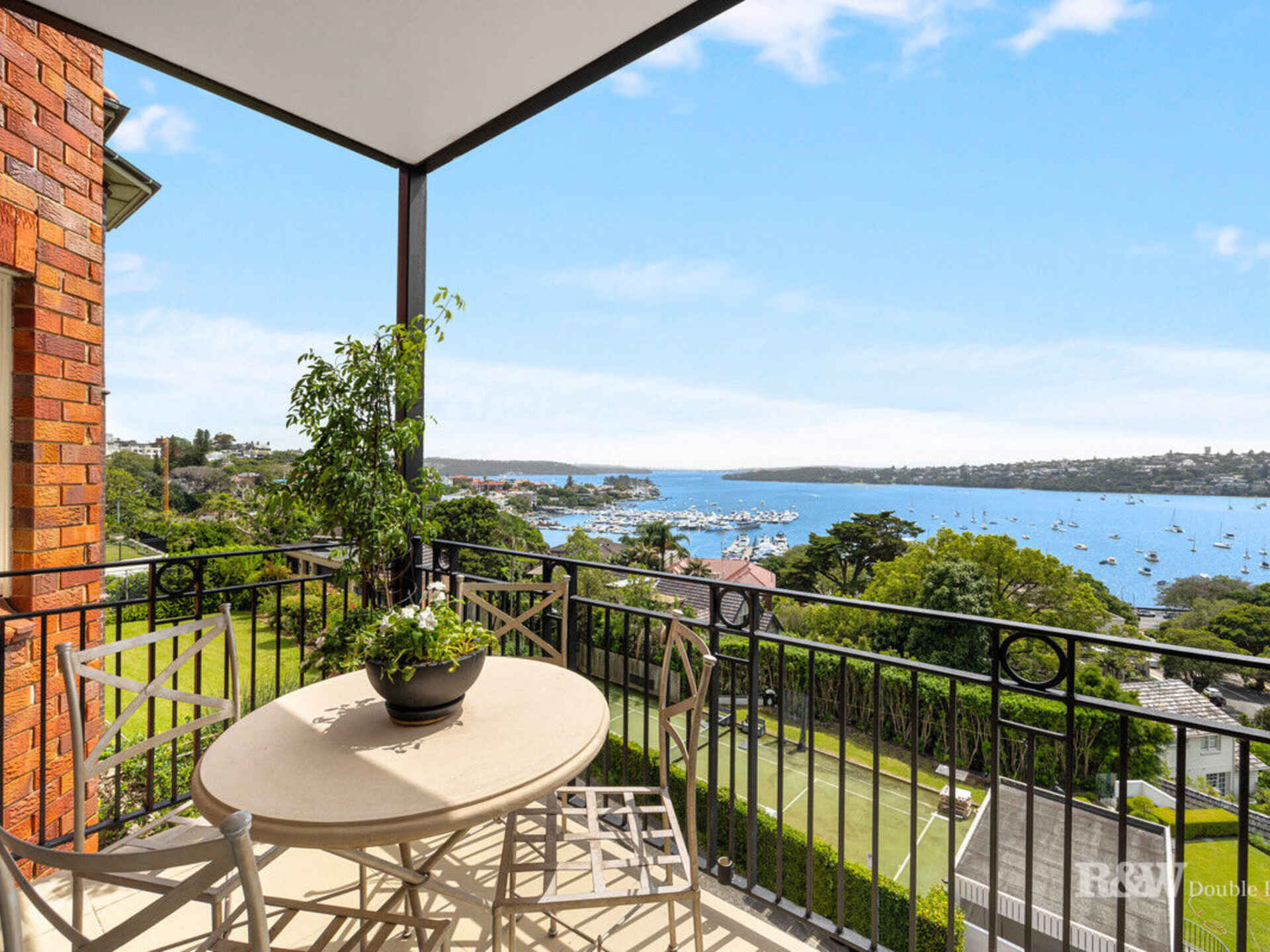 7/4 Aston Gardens Bellevue Hill