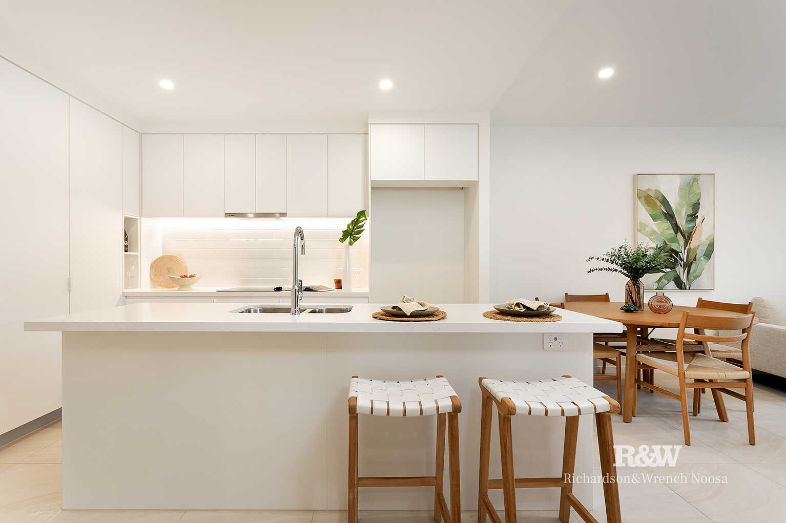 2202/57-61 Hofmann Drive Noosaville 2202/57-61 Hofmann Drive Noosaville
