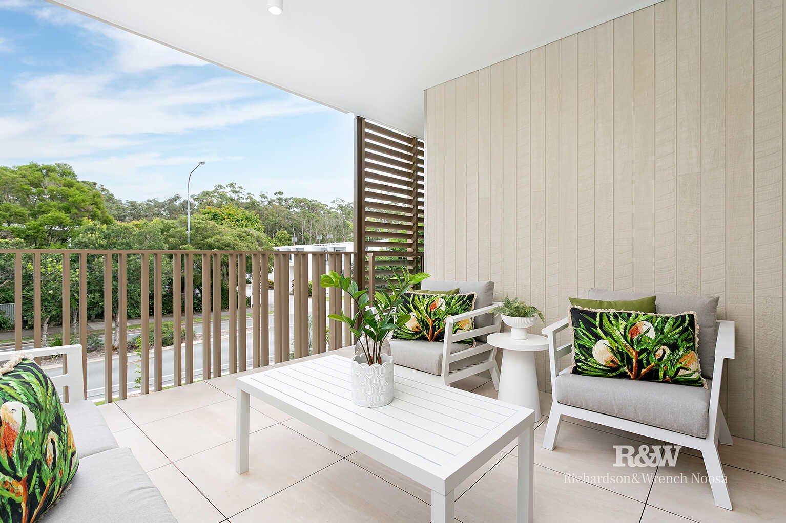 2202/57-61 Hofmann Drive Noosaville 2202/57-61 Hofmann Drive Noosaville