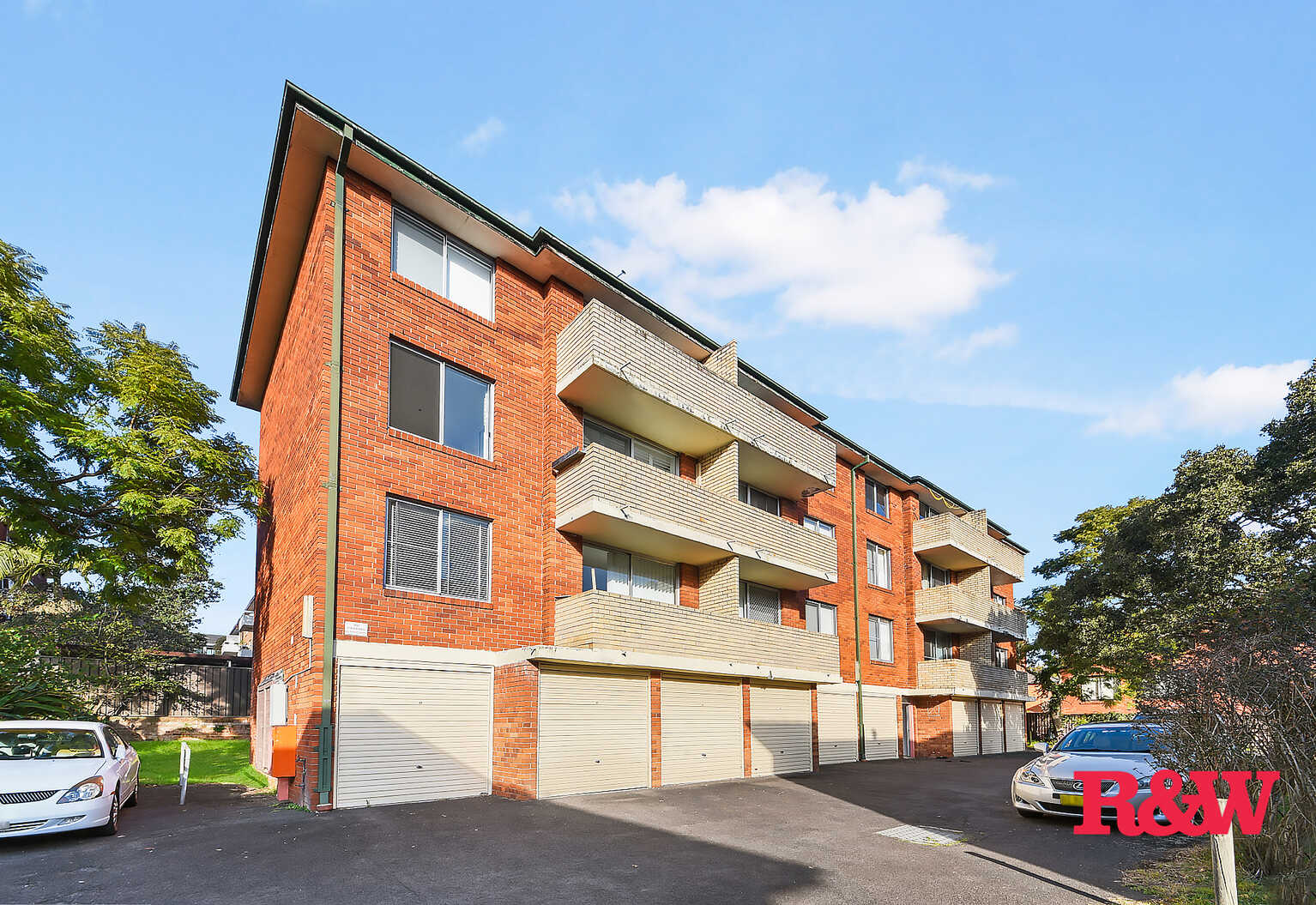 47/21-27 Meadow Crescent Meadowbank