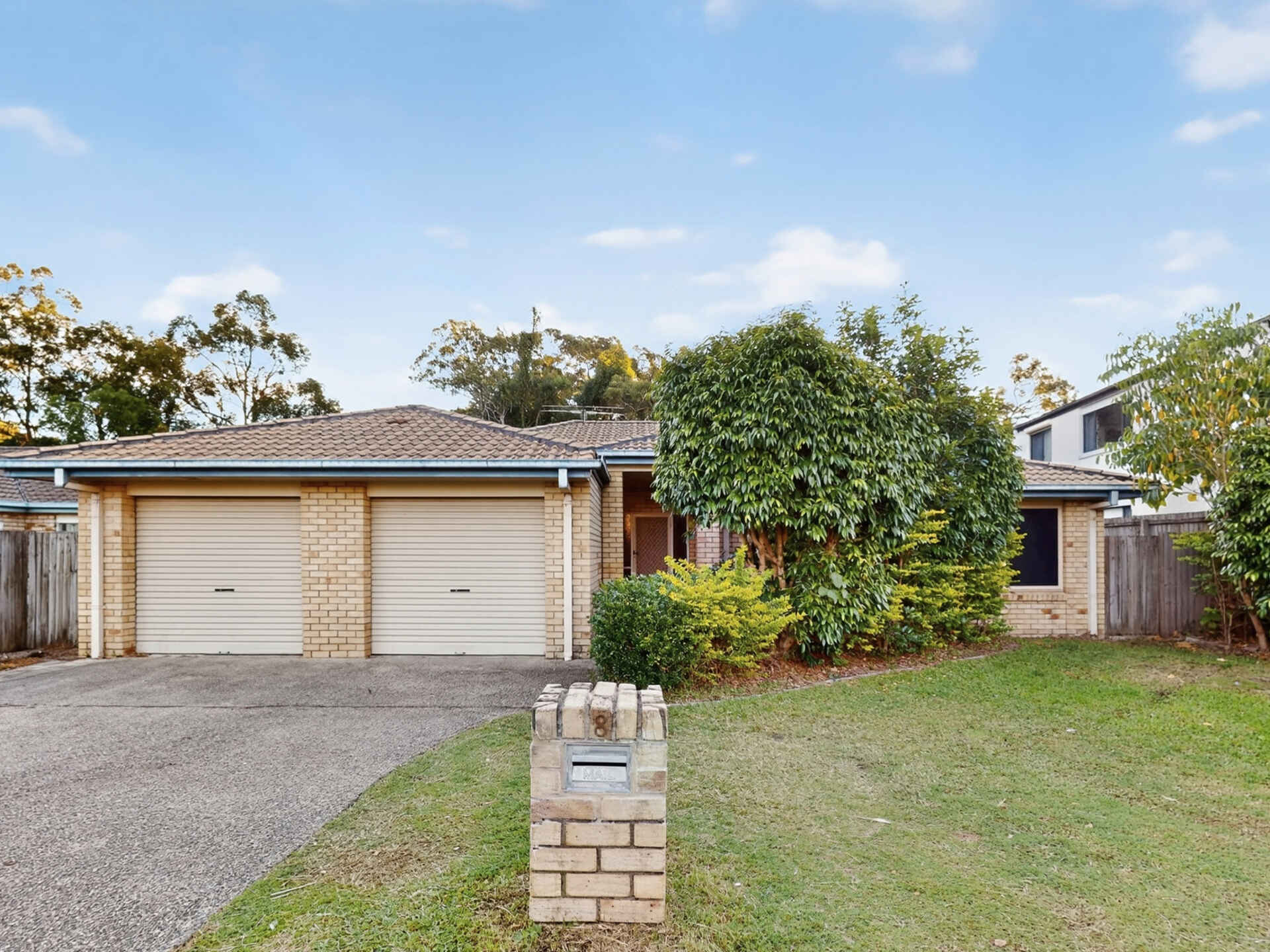 8 Hereford Crescent Carindale