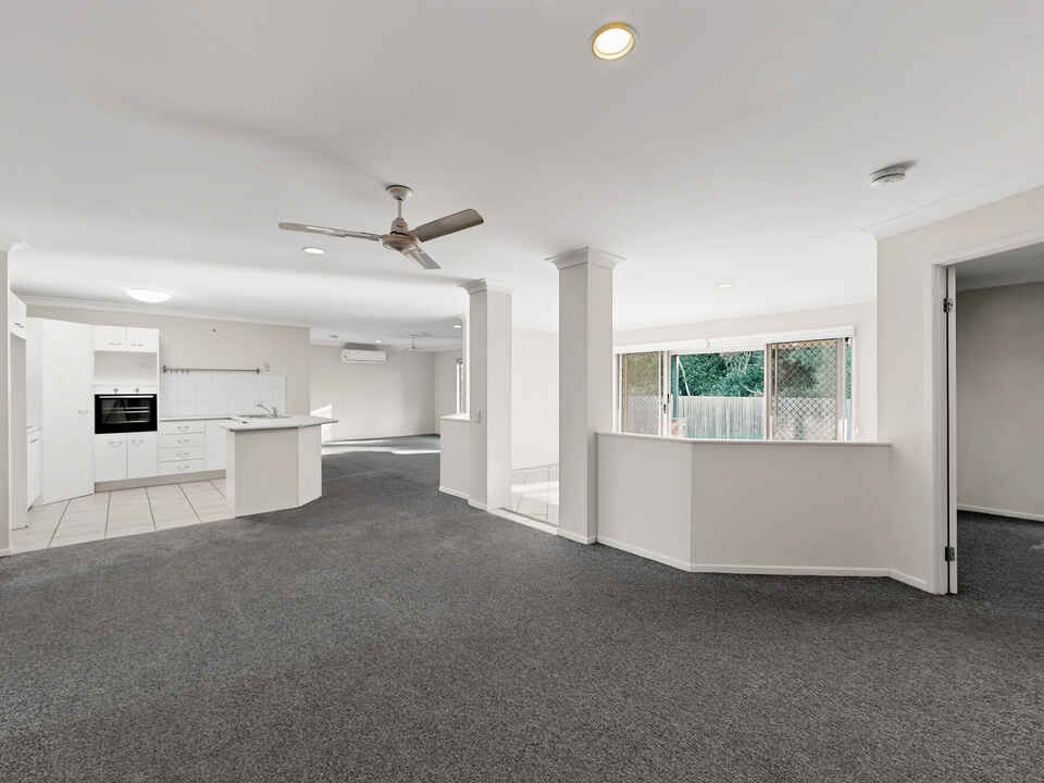 8 Hereford Crescent Carindale