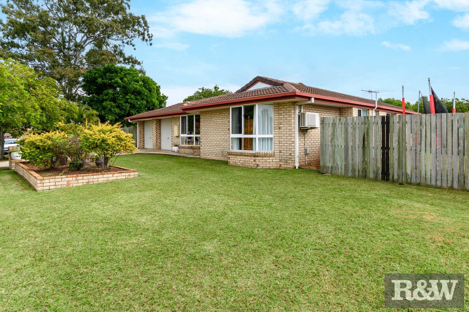 17-19 Suffolk Street Caboolture South 17-19 Suffolk Street Caboolture South